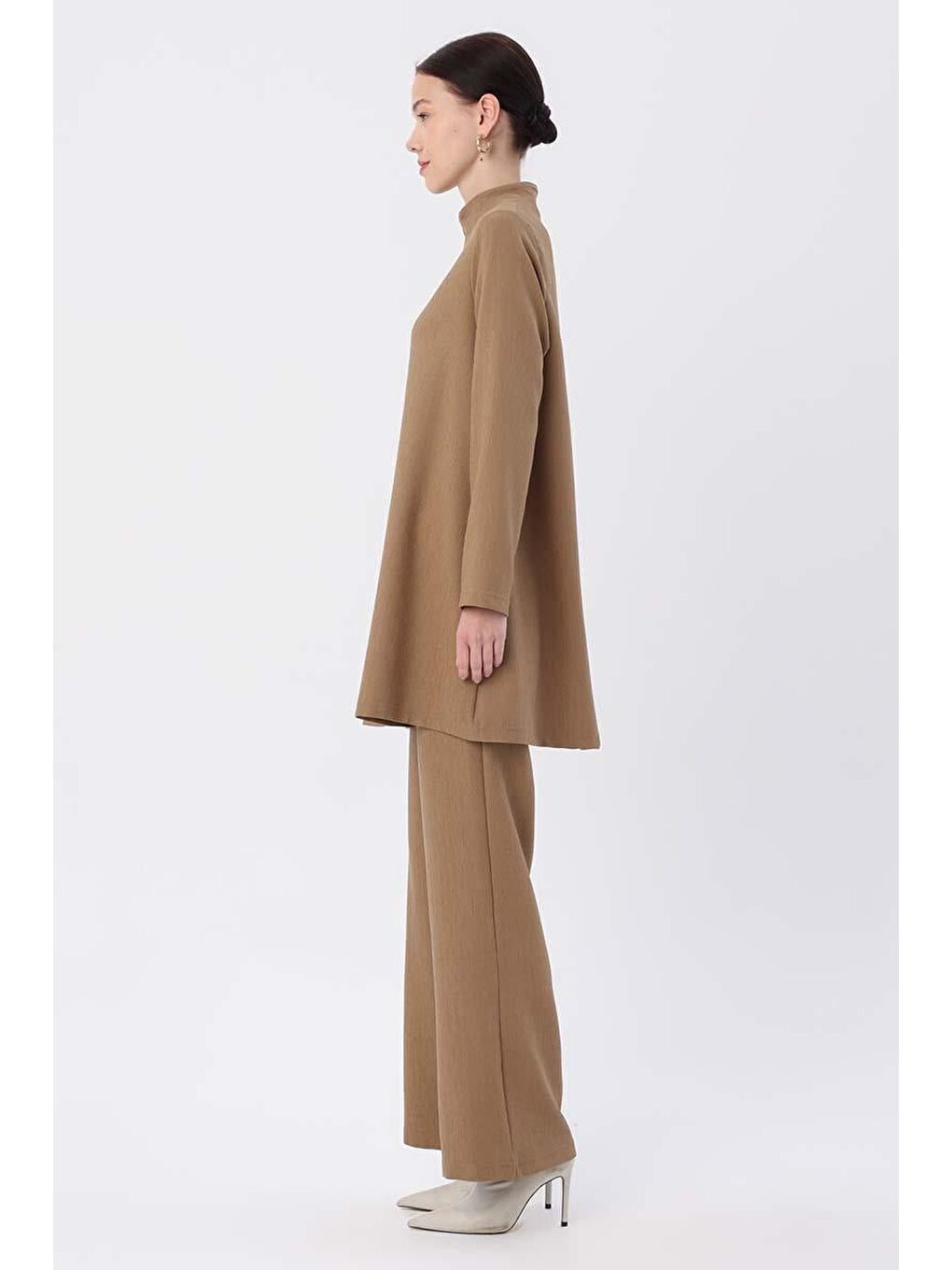 Bej Vizon-Balıkçı Yaka Pantolonlu Takım-2