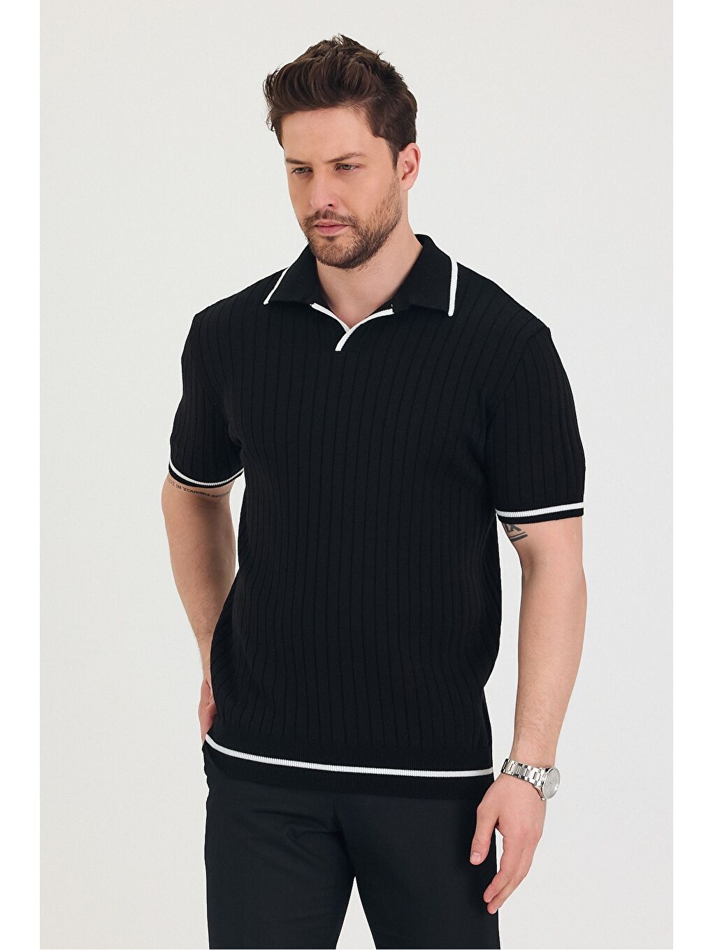 Siyah Erkek Yaka Kol Etek Çizgi Detaylı Triko T-shirt-2
