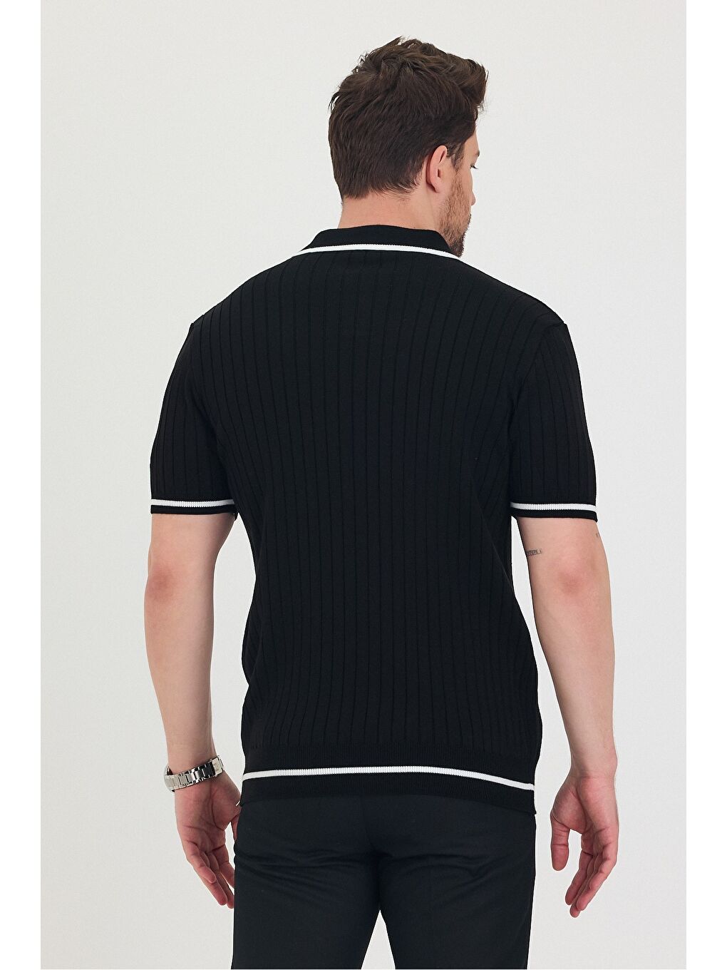 Siyah Erkek Yaka Kol Etek Çizgi Detaylı Triko T-shirt-7