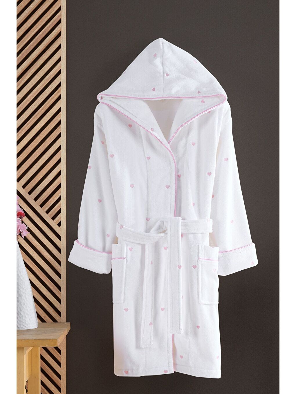 Pembe Love Serisi Kalpli Kapüşonlu (Çocuk Bornozu) - PUDRA - 13-14 YAŞ PUDRA/13-14YAS