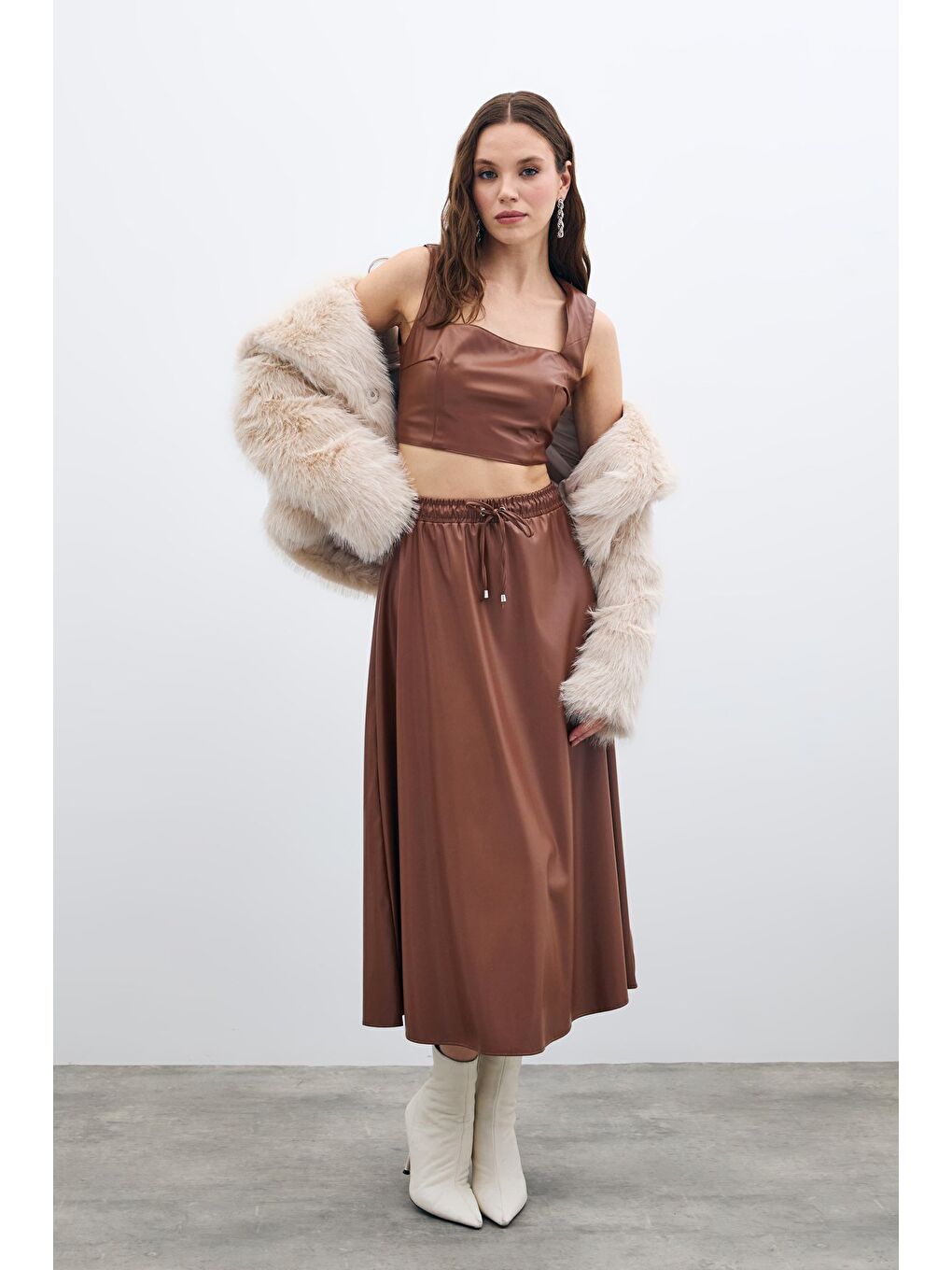 Kahverengi Bel Lastikli Deri Etek - Kahve