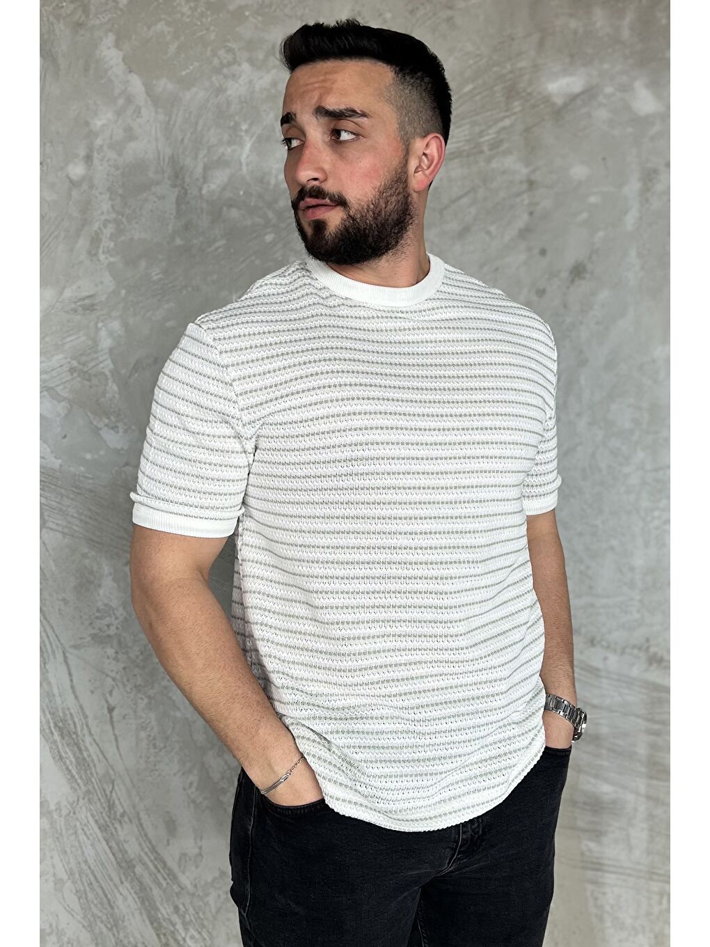 Ekru Çizgili Bisiklet Yaka Erkek Tişört