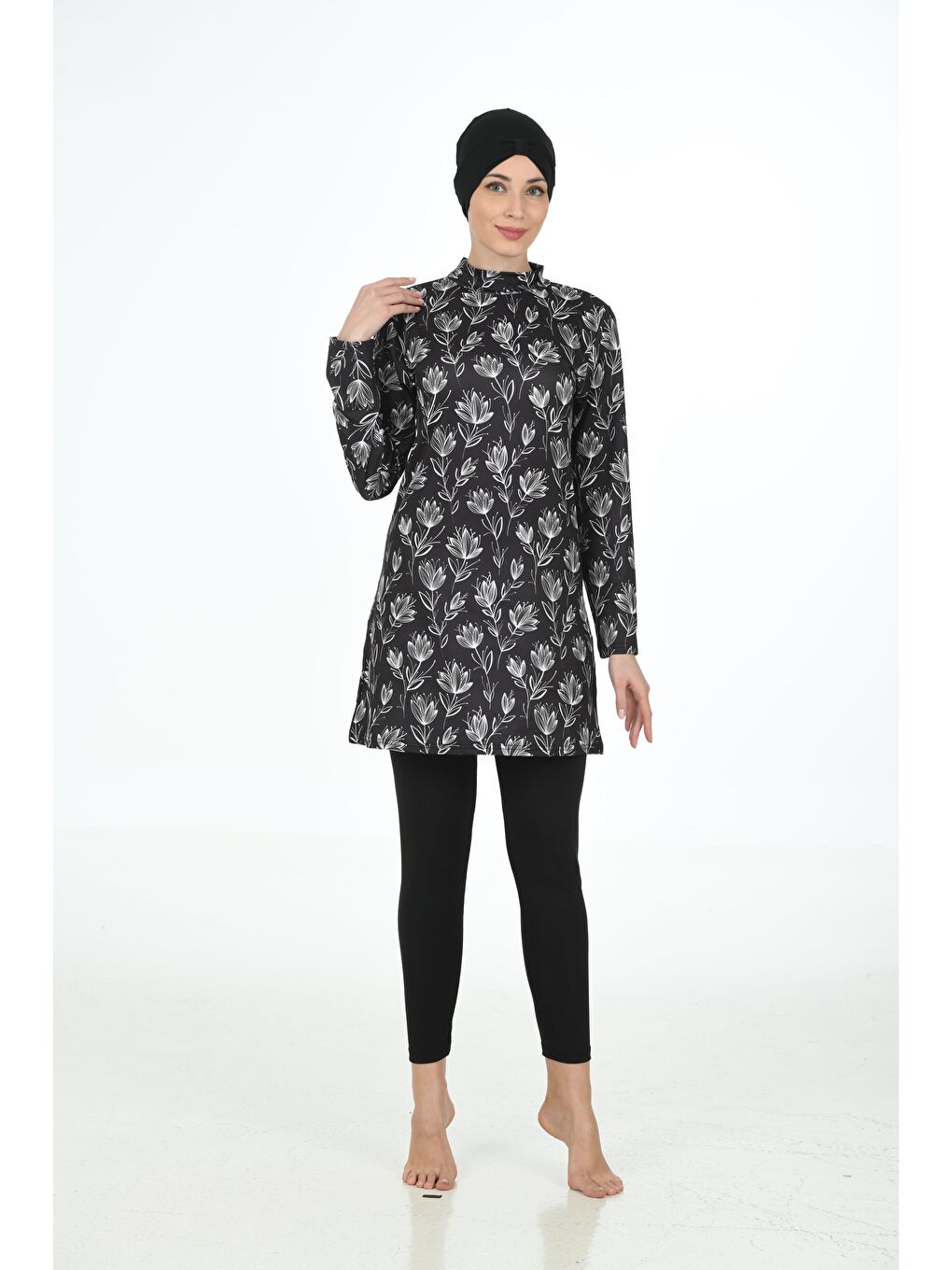 Siyah Tam Kapalı Elastanlı Tesettür Mayo 3324-5