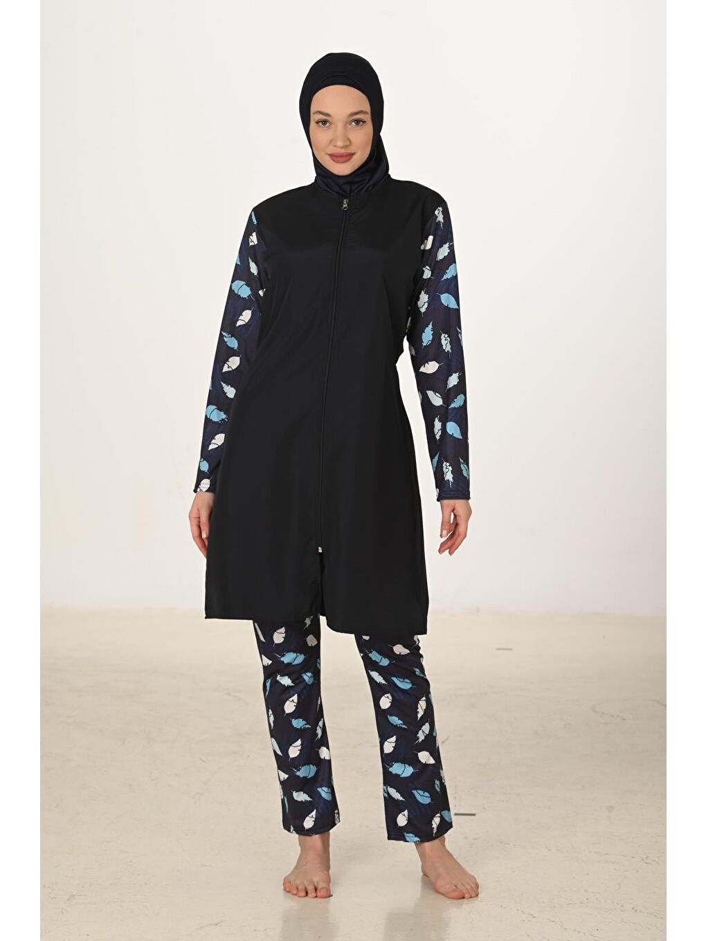 Siyah Tam Kapalı Desenli Paraşüt Kumaş Tesettür Mayo 3429-2