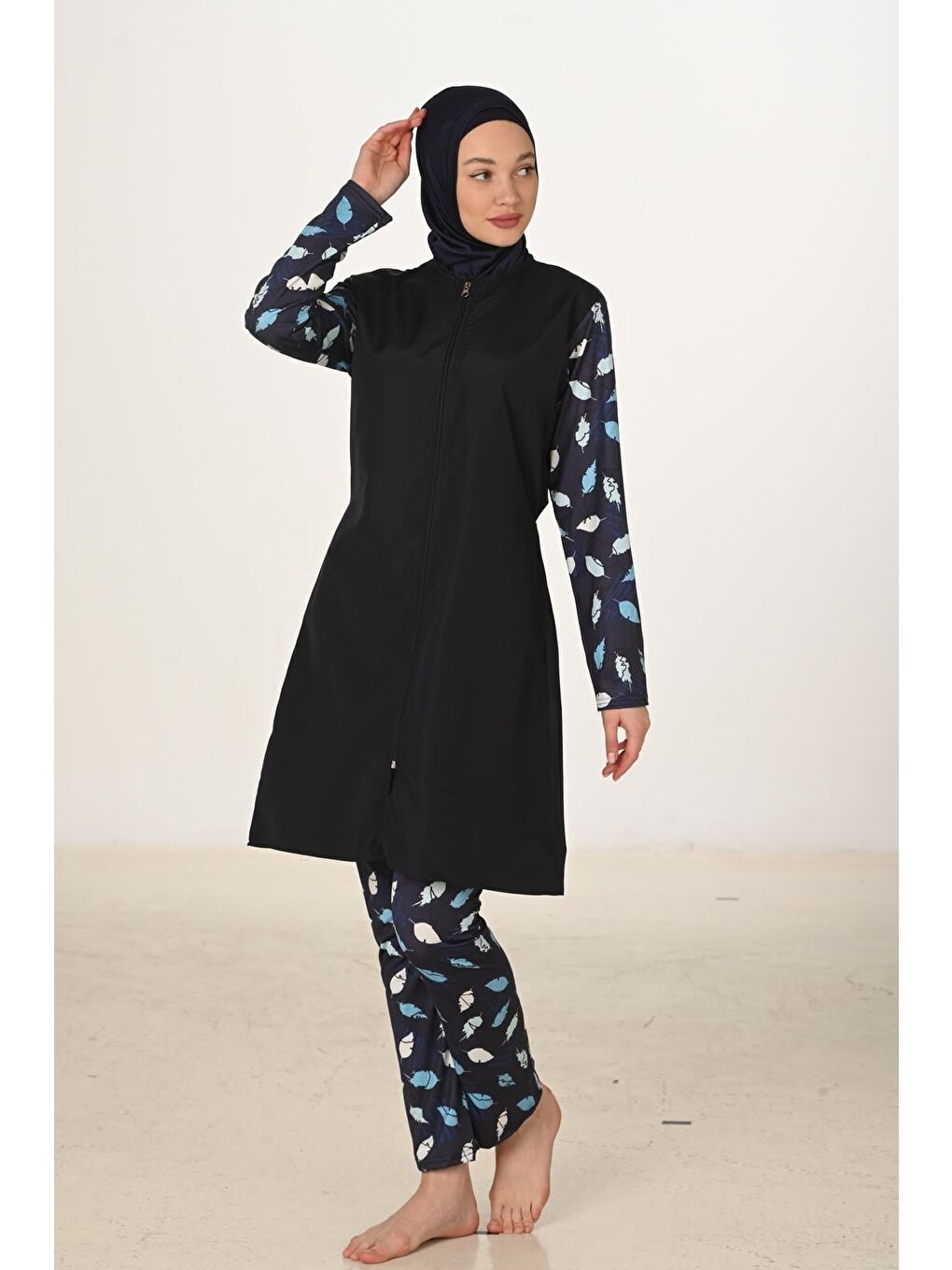 Siyah Tam Kapalı Desenli Paraşüt Kumaş Tesettür Mayo 3429-3