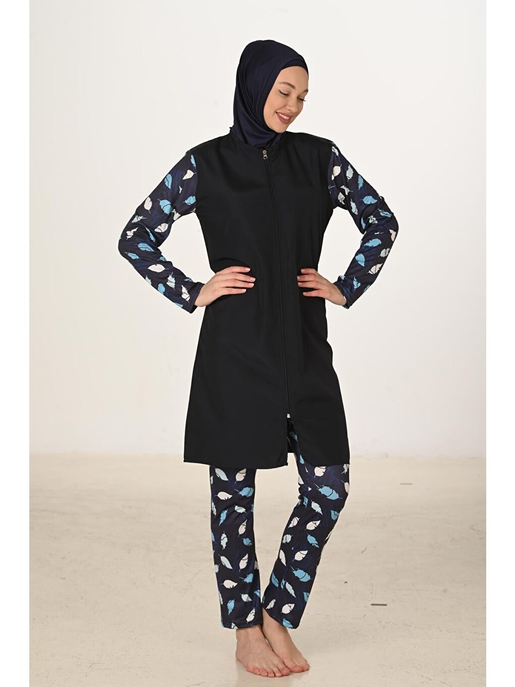 Siyah Tam Kapalı Desenli Paraşüt Kumaş Tesettür Mayo 3429-5
