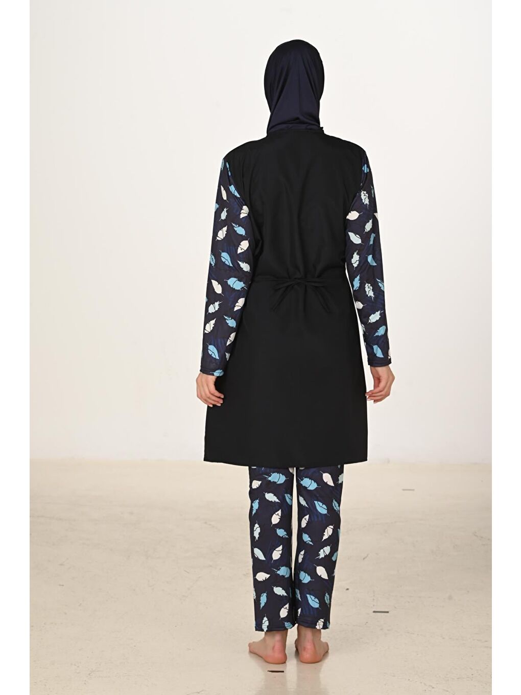 Siyah Tam Kapalı Desenli Paraşüt Kumaş Tesettür Mayo 3429-7