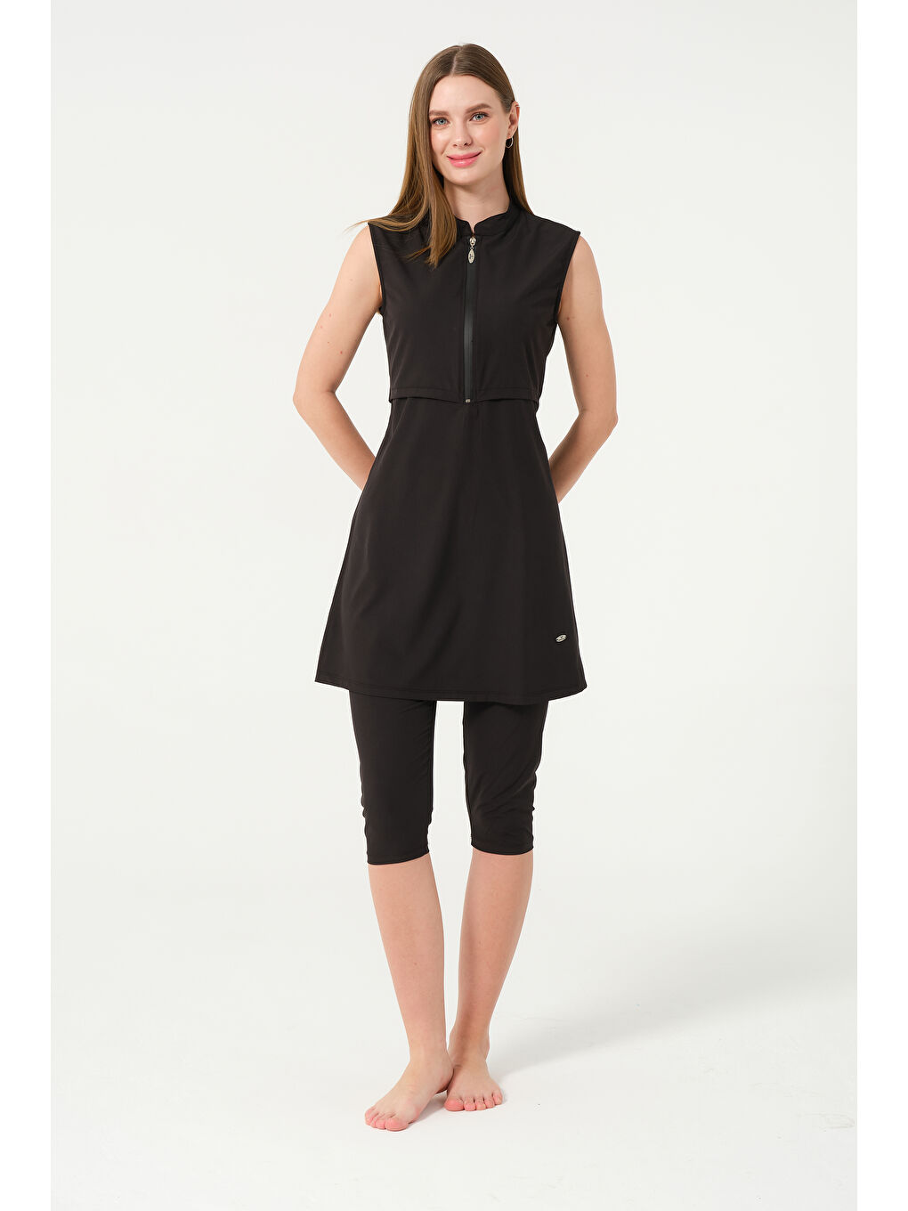 Siyah Kadın Fermuarlı Kapalı Dik Yaka Sıfır Kol Kaprili Hızlı Kuruyan Mayo-1