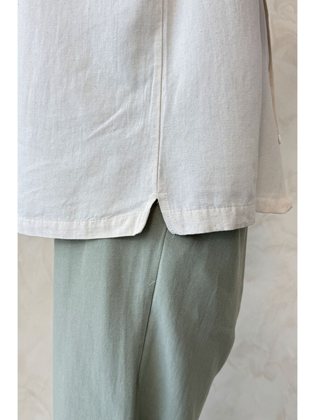 Bej Erkek Oversize Apaş Yaka Kısa Kollu Keten Gömlek-4