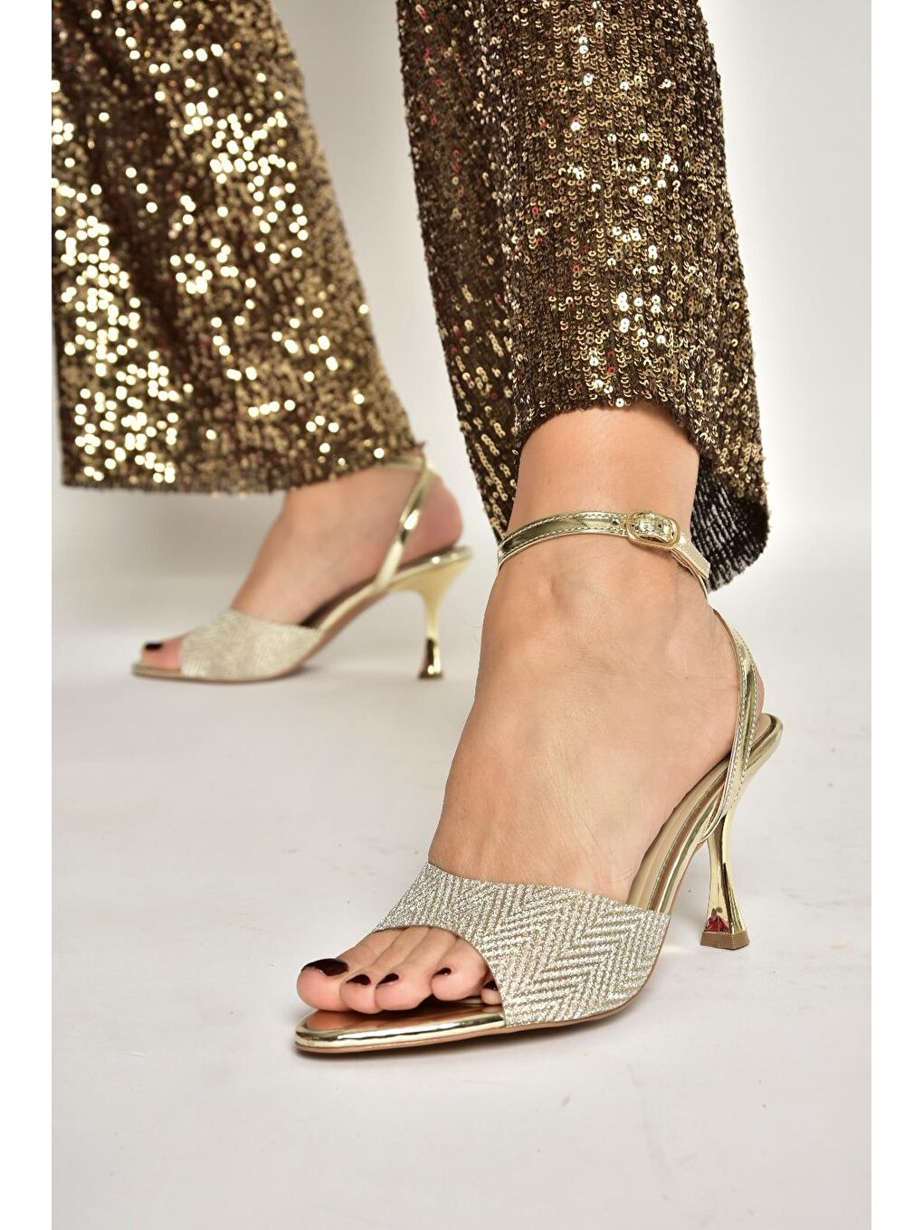Sarı Altın Kadın Topuklu Ayakkabı Y820140034-1