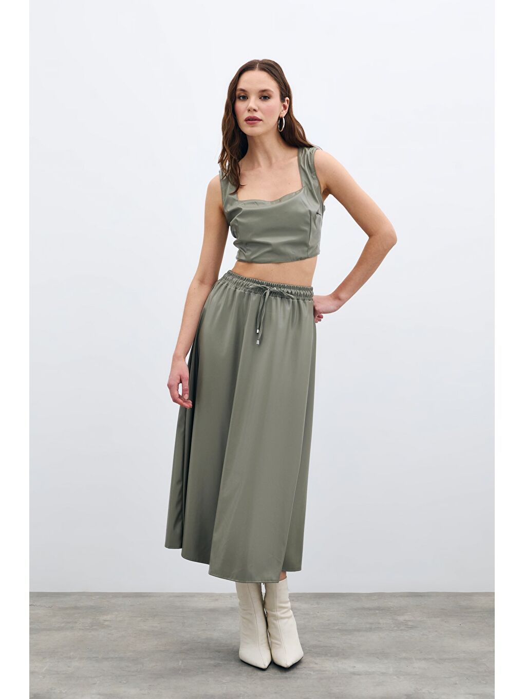 Bel Lastikli Deri Etek - Çağla Yeşili-1