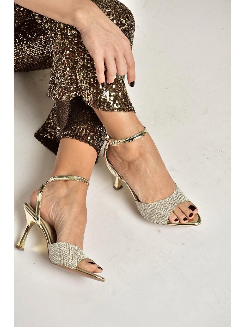 Sarı Altın Kadın Topuklu Ayakkabı Y820140034-3