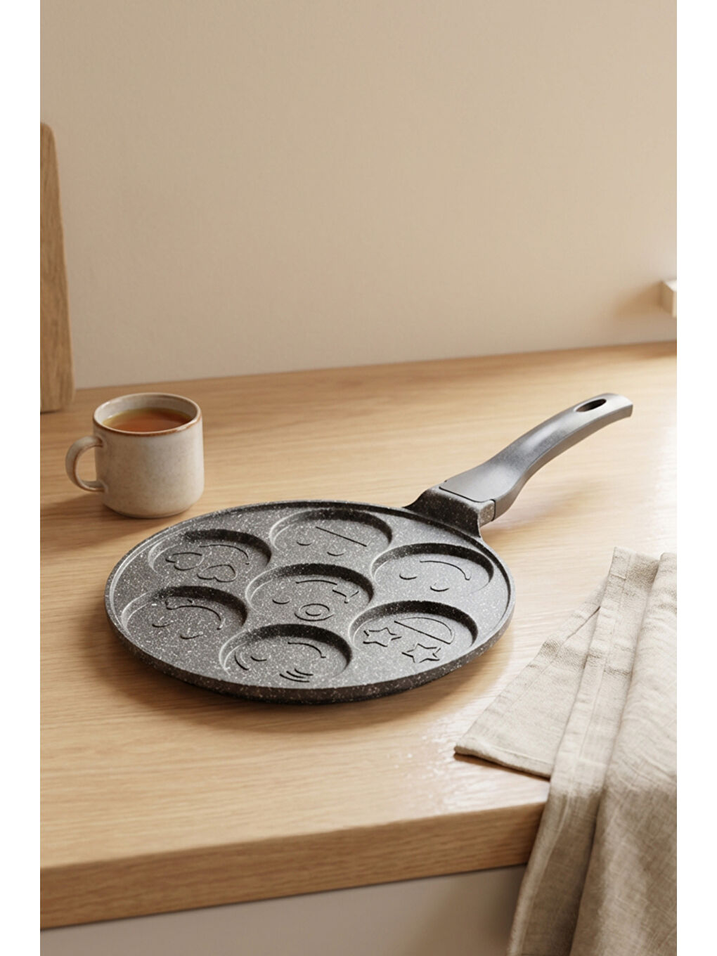 Siyah Puffy Pankek Tavası-3