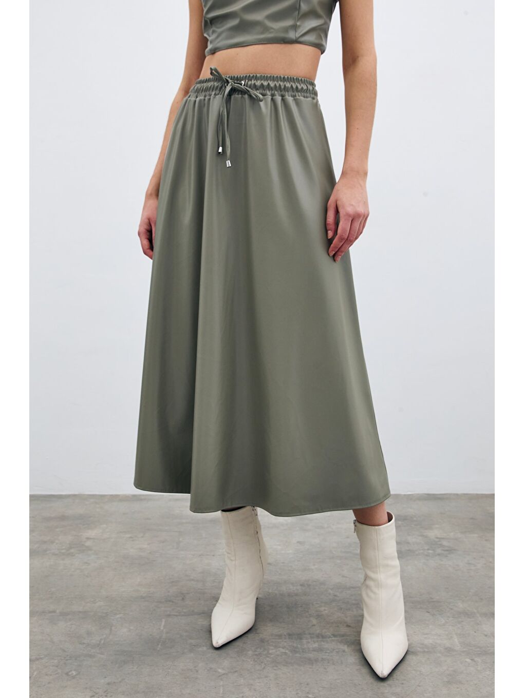 Bel Lastikli Deri Etek - Çağla Yeşili-3