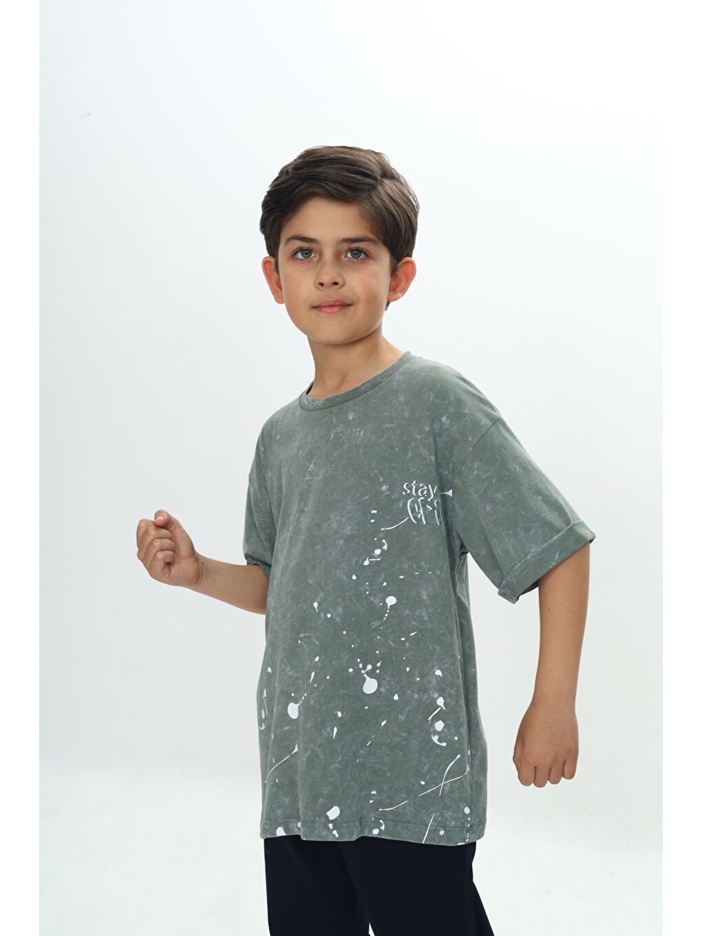 Gri Erkek Çocuk Yıkamalı Sıçratma Baskılı Tişört