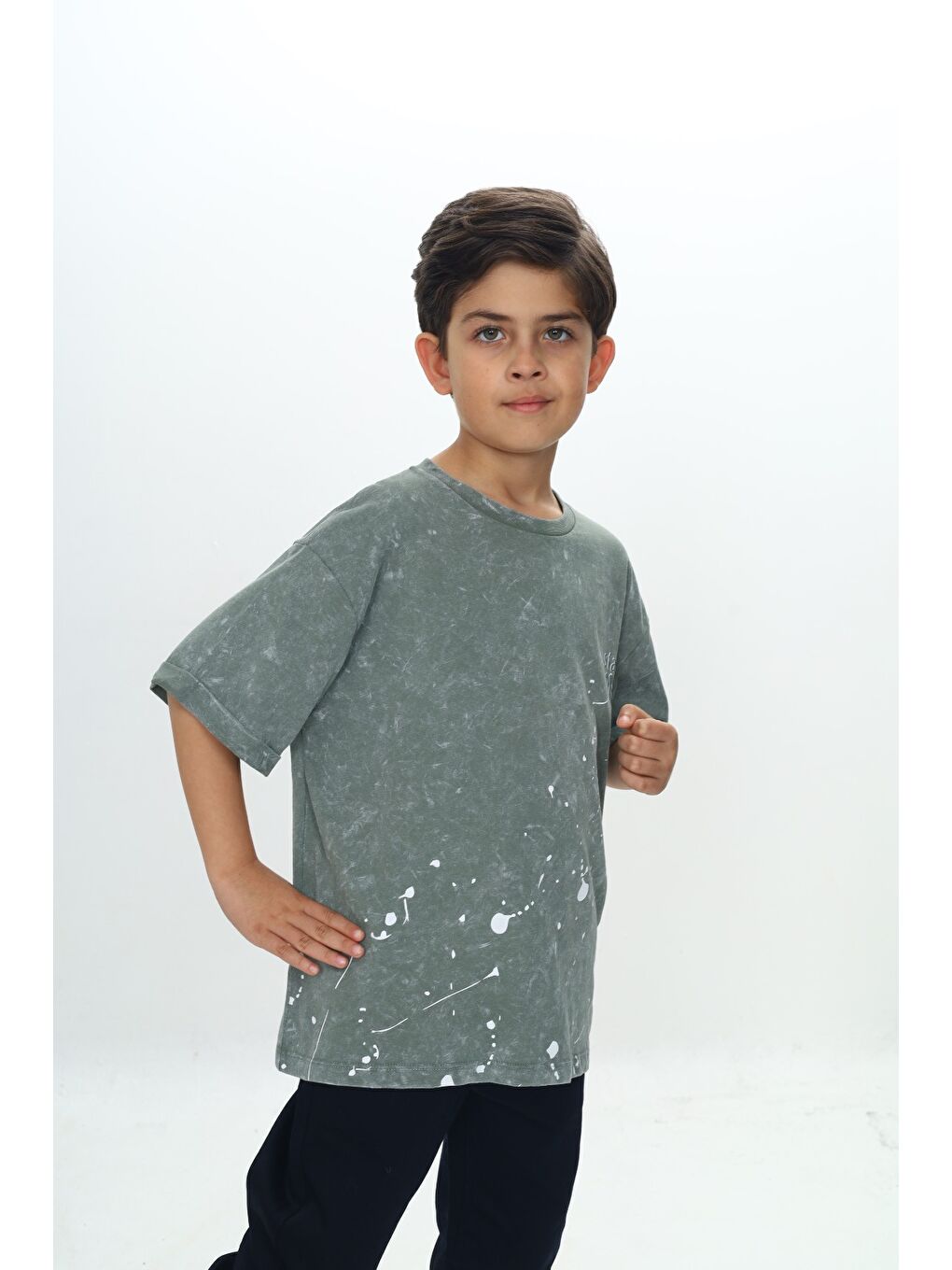 Gri Erkek Çocuk Yıkamalı Sıçratma Baskılı Tişört-1