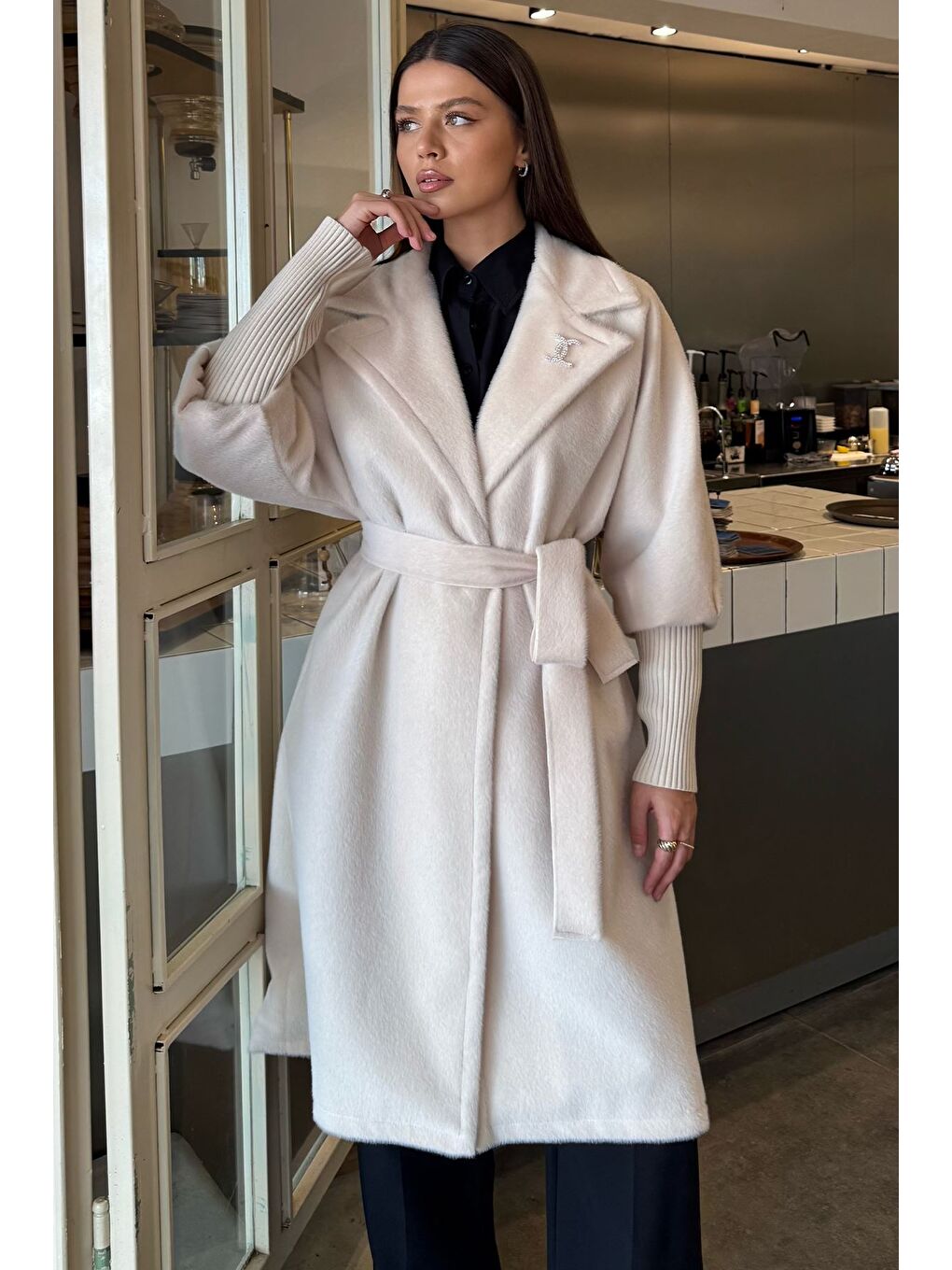 Bej Kadın Su Fırçalı Kuşaklı Kaşe Kaban-1