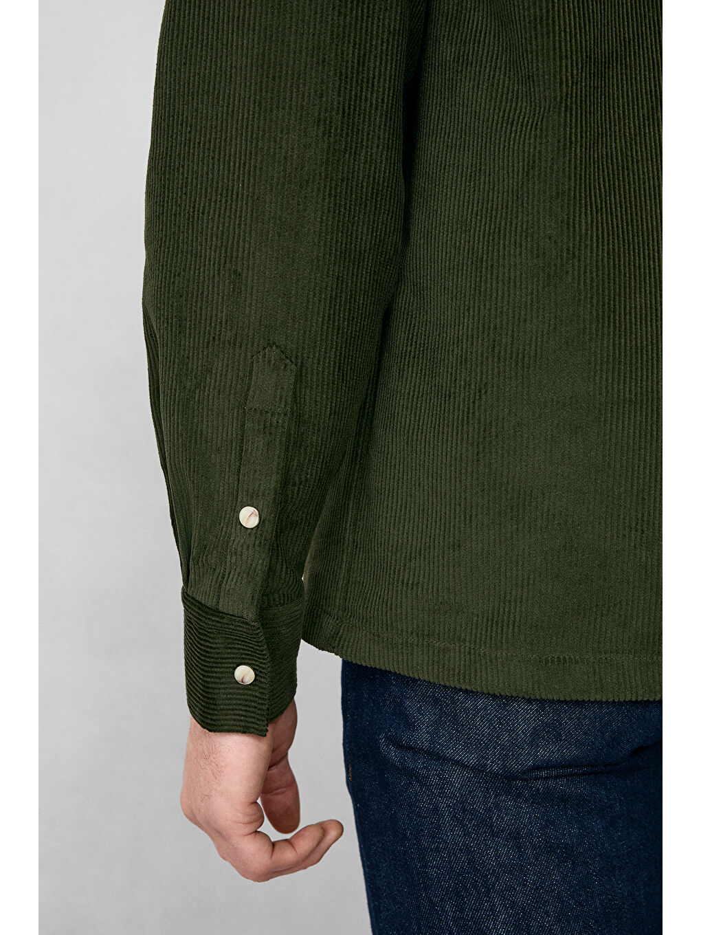 Haki Uzun Kol Oversize Ekstra Rahat Kesim Pamuk Spor Kadife Gömlek-5