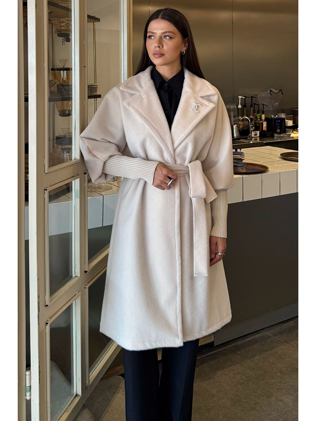 Bej Kadın Su Fırçalı Kuşaklı Kaşe Kaban-2