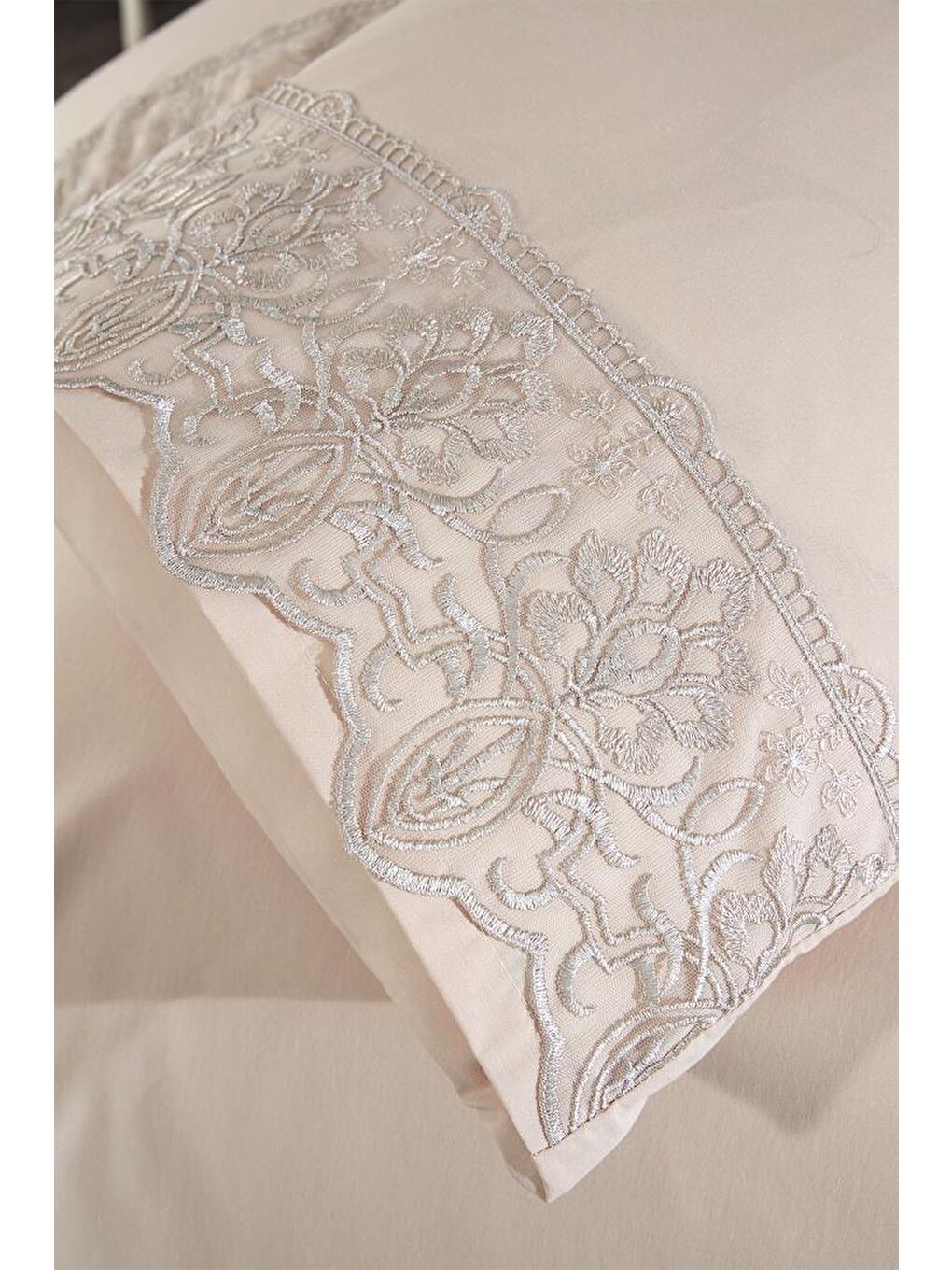 Kahverengi Fransız Dantelli Yeşim Çeyizlik Nevresim Takımı Cappucino-5