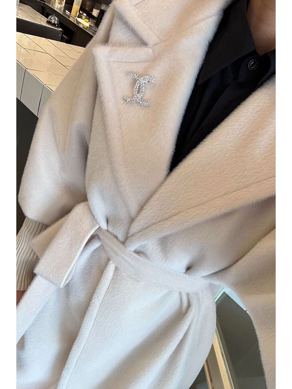 Bej Kadın Su Fırçalı Kuşaklı Kaşe Kaban-5