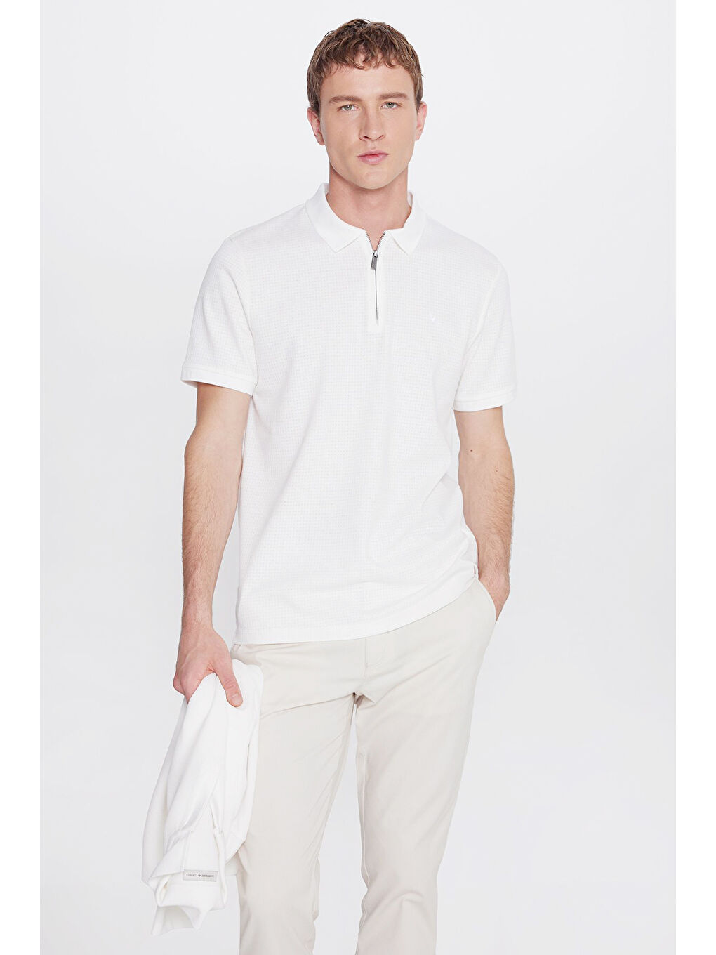 Erkek Ekru Pamuklu Slim Fit Dar Kesim Polo Yaka Jakarlı Esnek Tişört-1