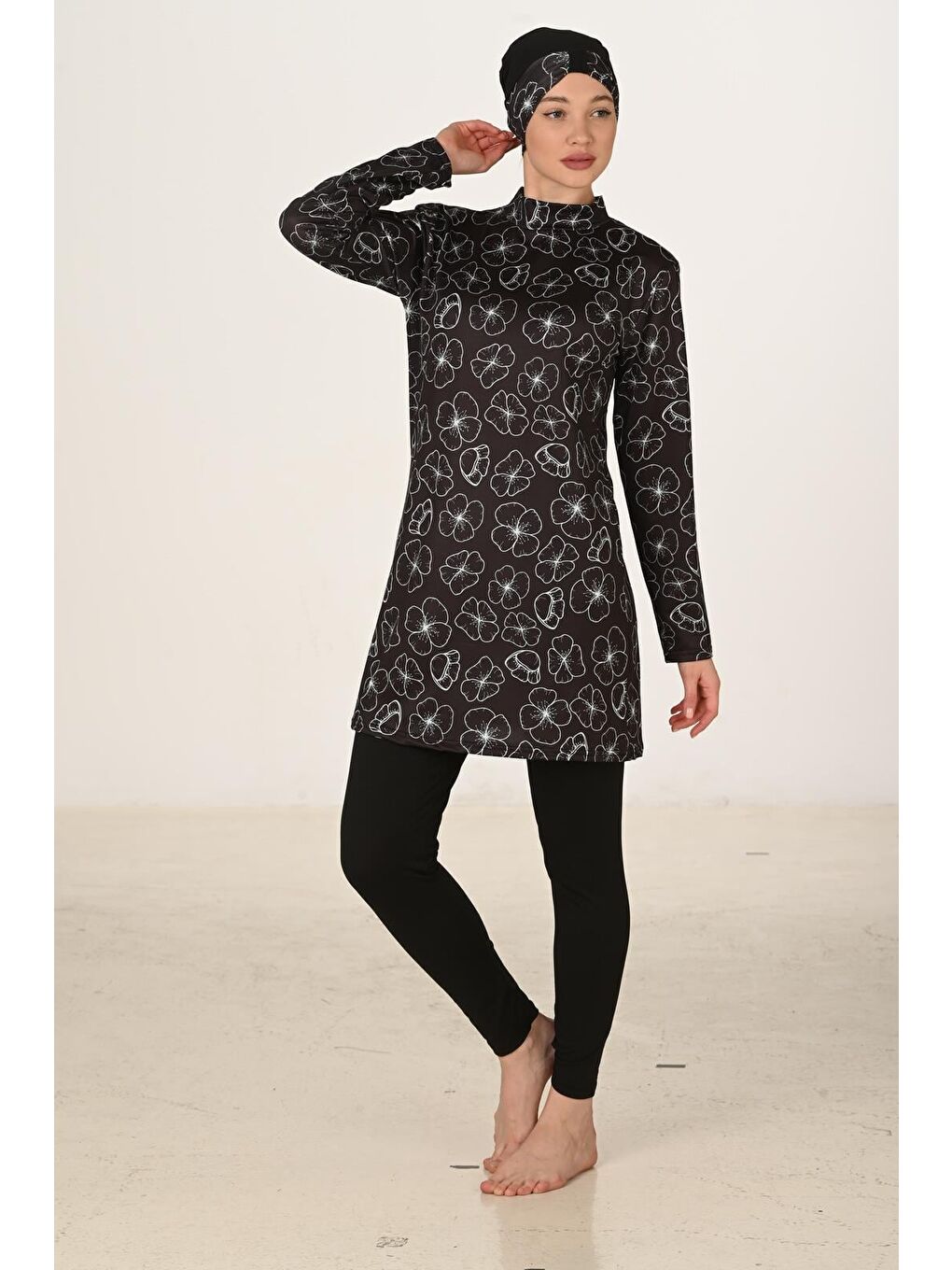 Siyah Tam Kapalı Elastanlı Tesettür Mayo 3413-7