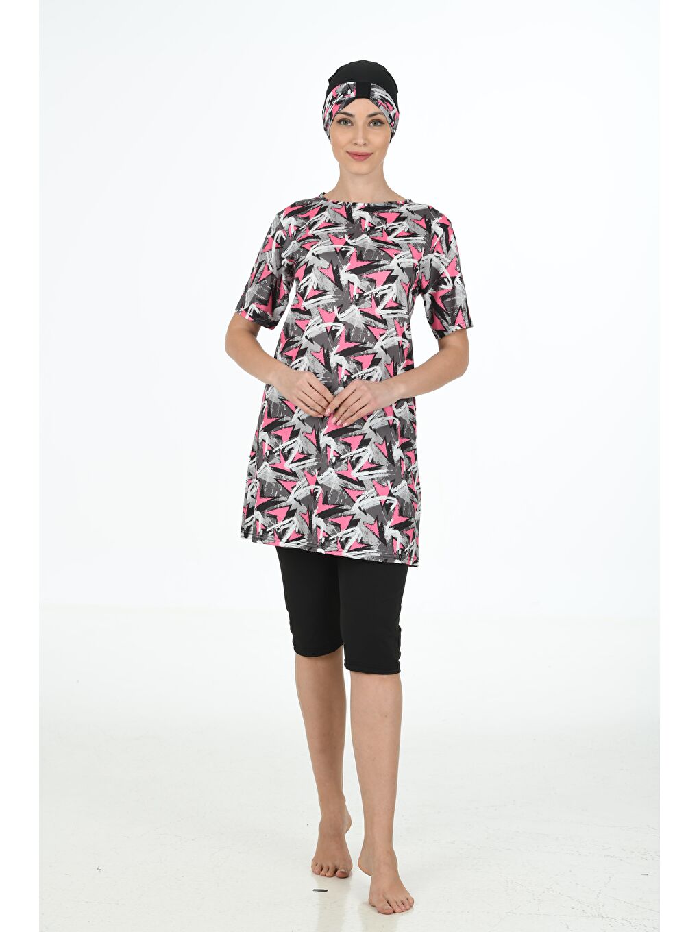 Siyah Yarım Kapalı Elastanlı Tesettür Mayo 3366