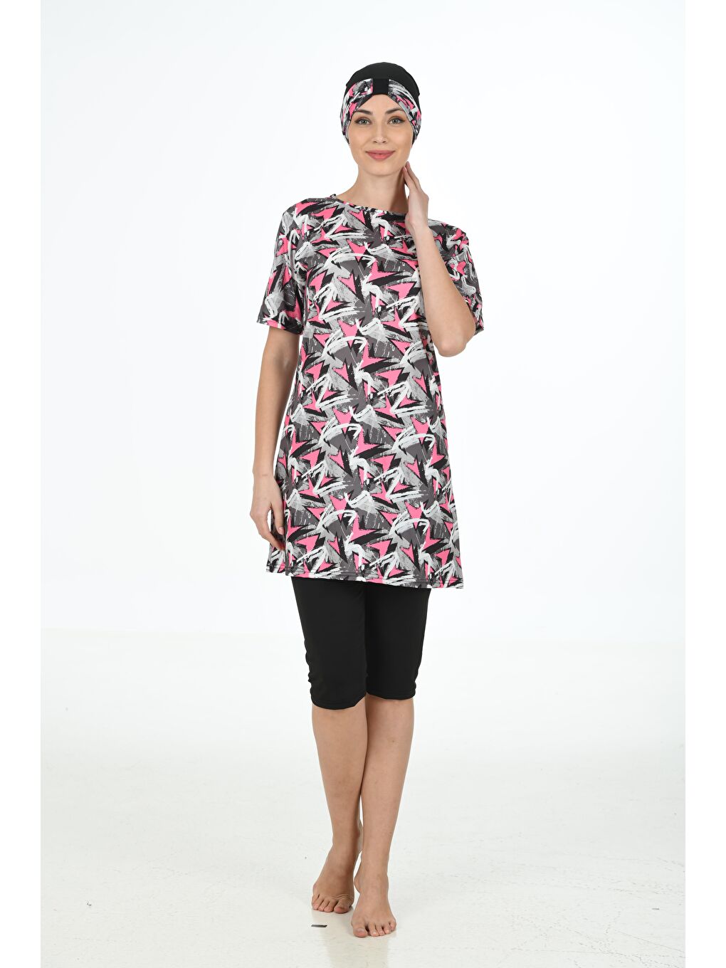 Siyah Yarım Kapalı Elastanlı Tesettür Mayo 3366-1