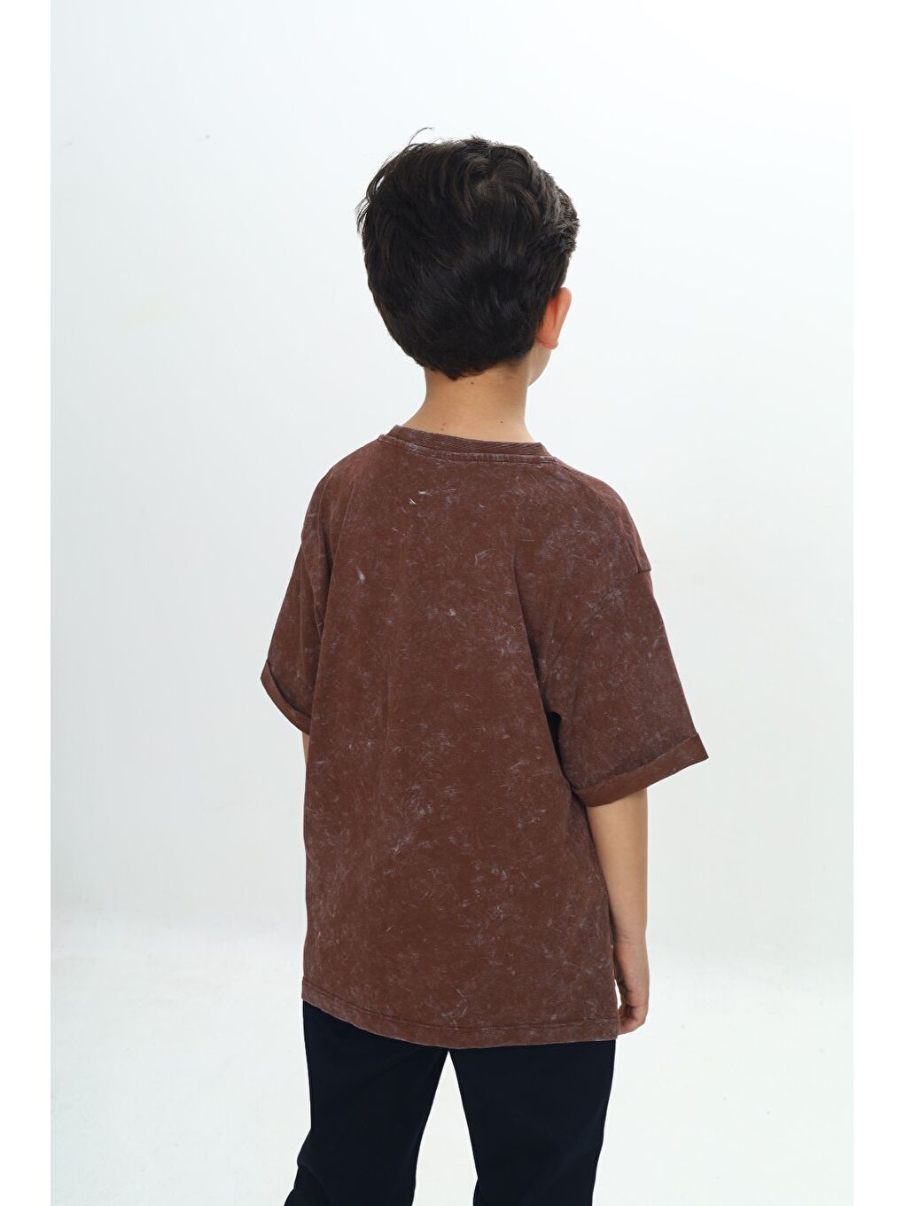Kahverengi Erkek Çocuk Yıkamalı Sıçratma Baskılı Tişört-2