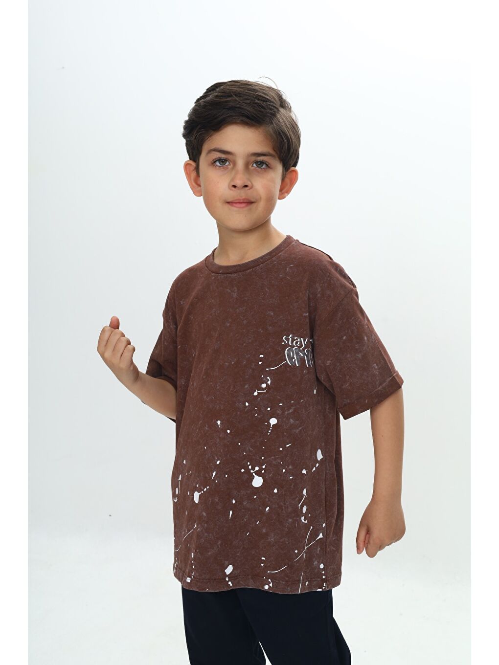 Kahverengi Erkek Çocuk Yıkamalı Sıçratma Baskılı Tişört-3