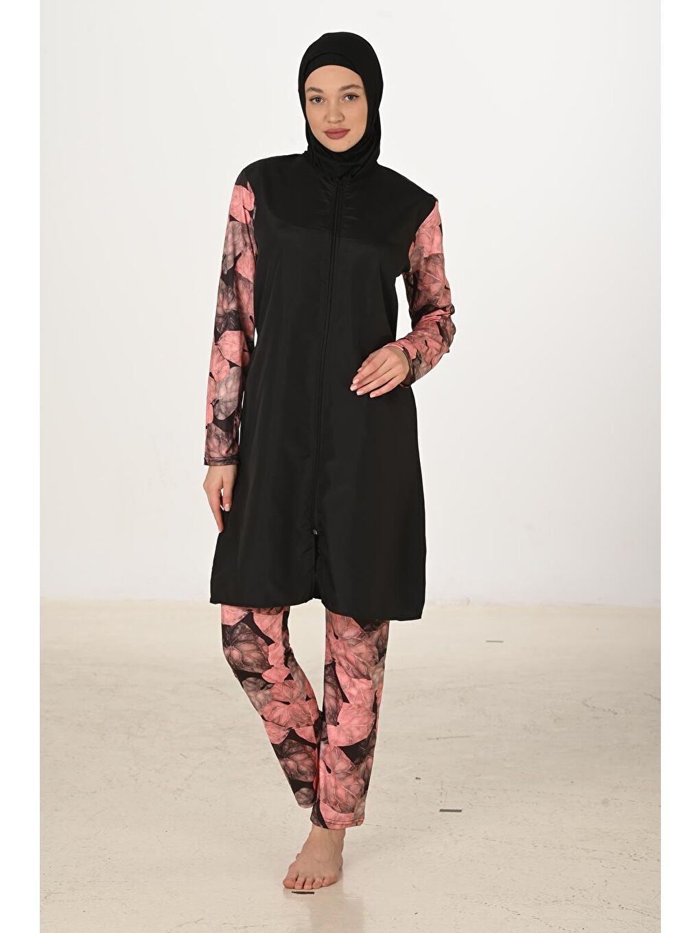 Siyah Tam Kapalı Desenli Paraşüt Kumaş Tesettür Mayo 3422