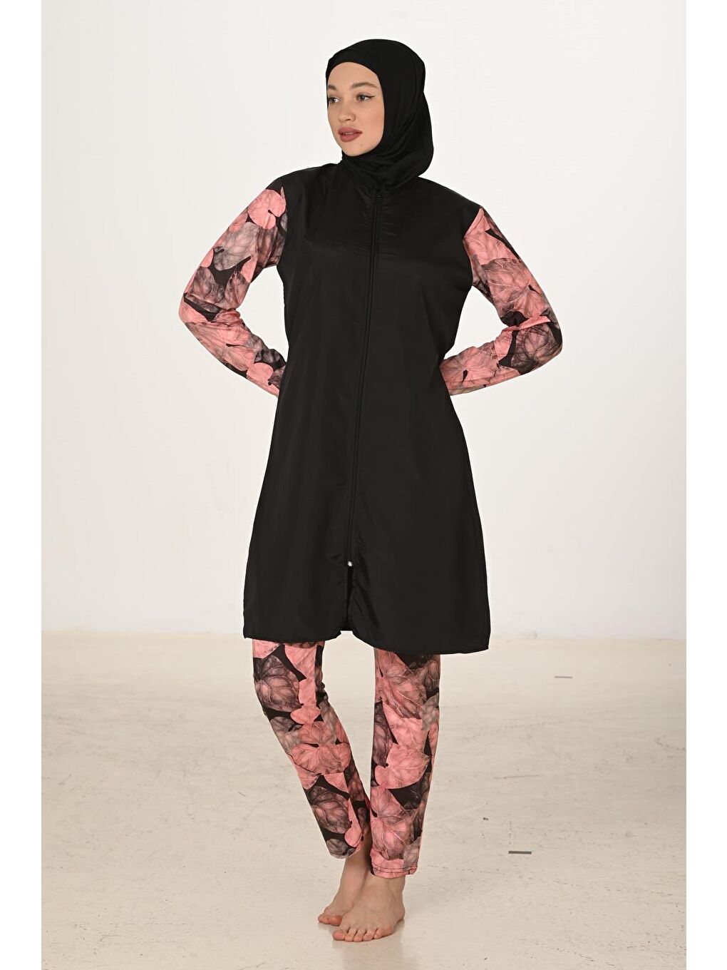 Siyah Tam Kapalı Desenli Paraşüt Kumaş Tesettür Mayo 3422-5
