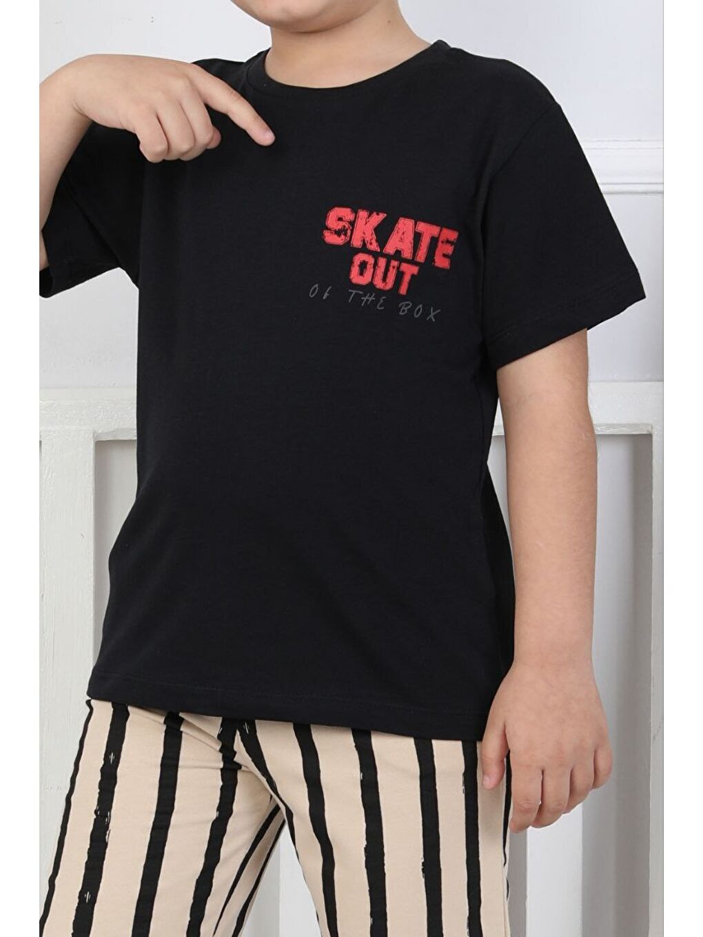 Siyah Skate Out Baskılı Erkek Çocuk Şort Takımı-2