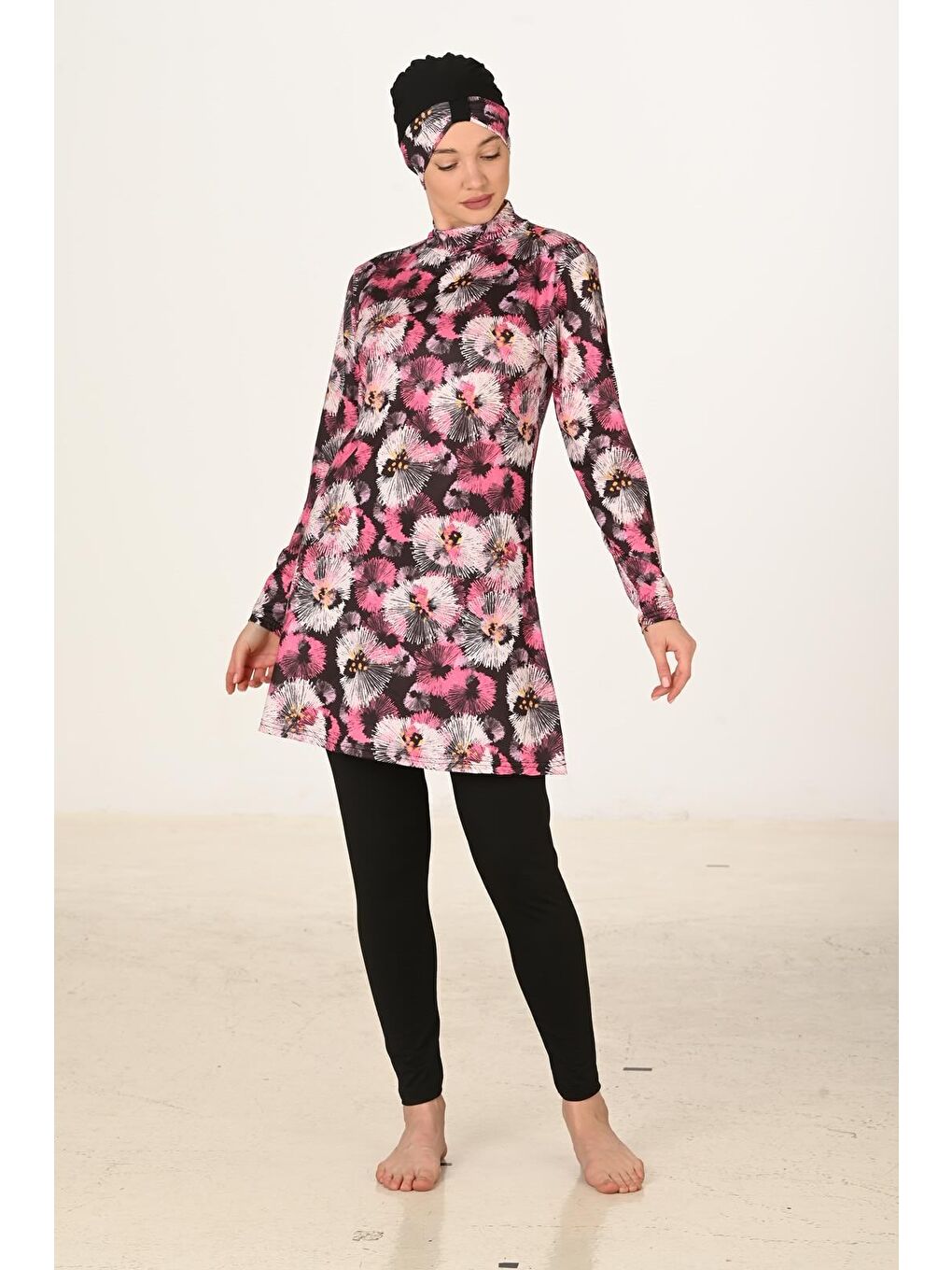 Siyah Tam Kapalı Elastanlı Tesettür Mayo 3421-4