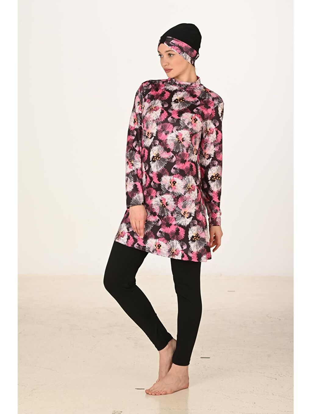 Siyah Tam Kapalı Elastanlı Tesettür Mayo 3421-5