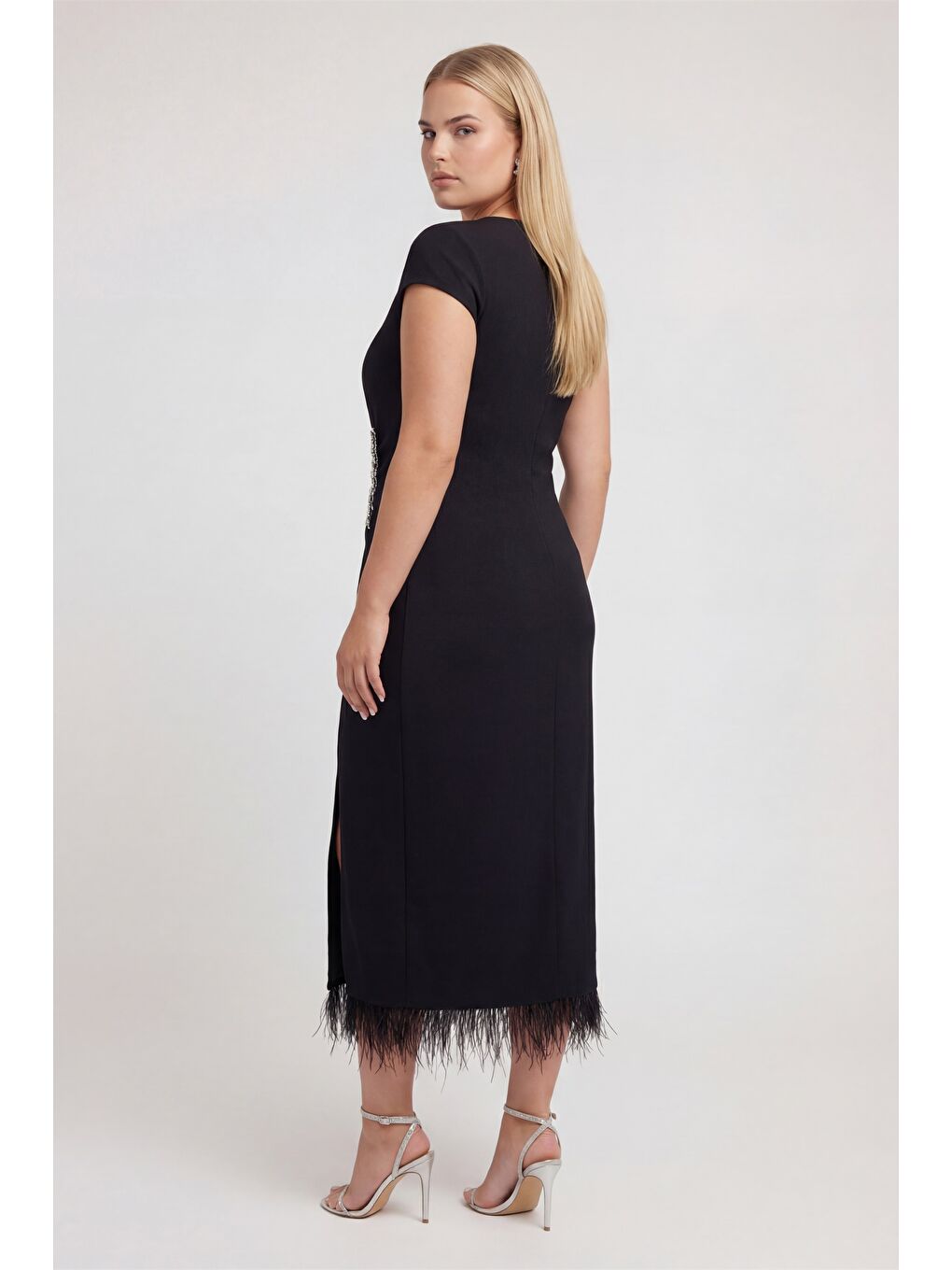 Kadın Siyah Büyük Beden Otrişli Örme Midi Abiye Elbise-5