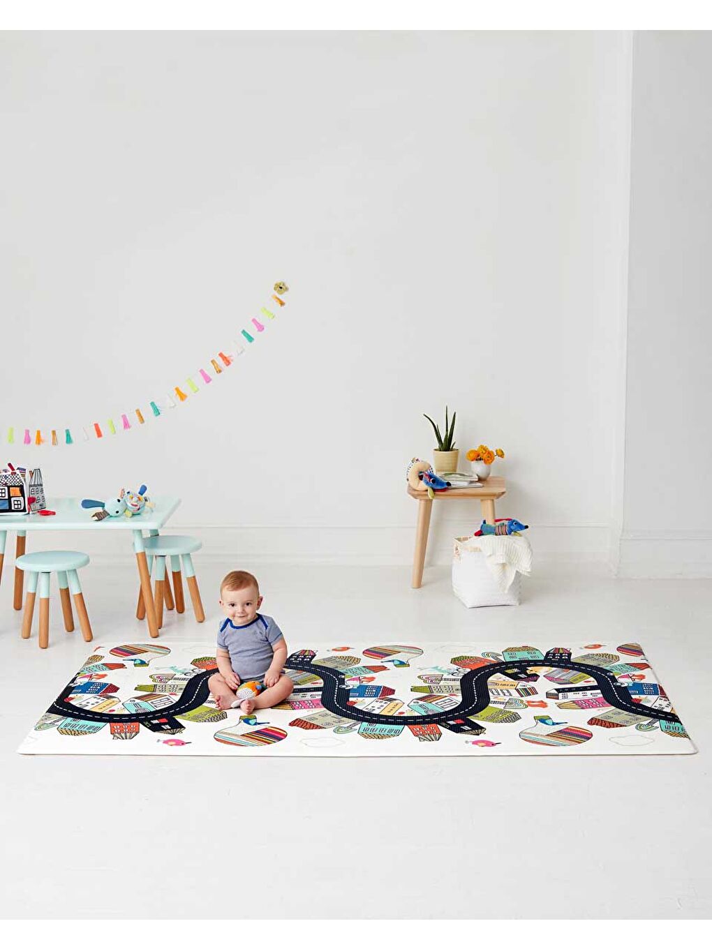 Çift Taraflı Oyun Halısı Köy 3 Ay+-2