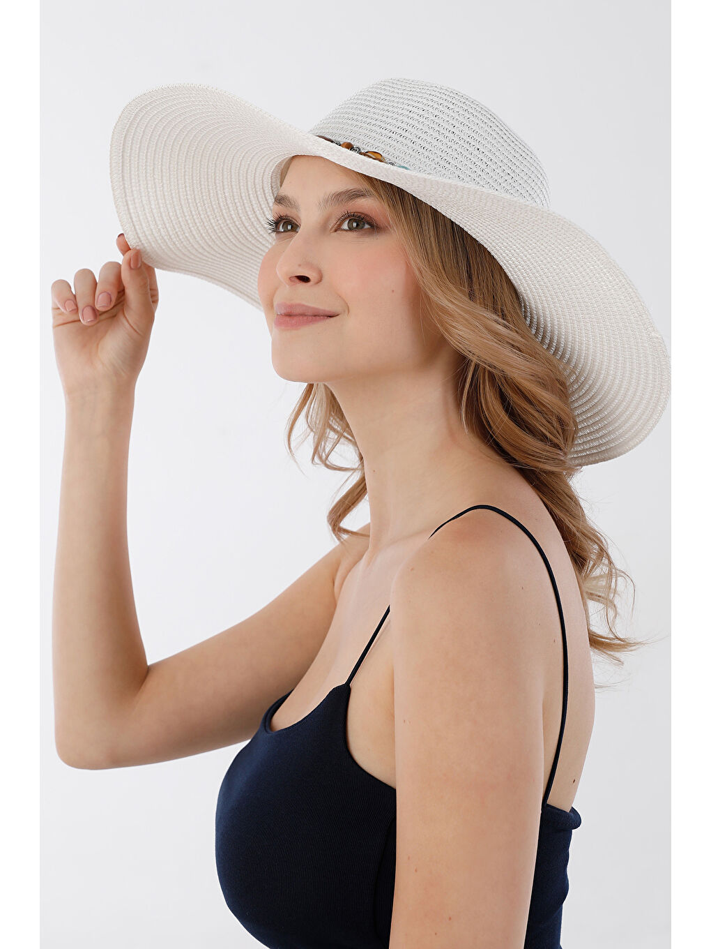 Beyaz Boncuklu Hasır Şapka-2