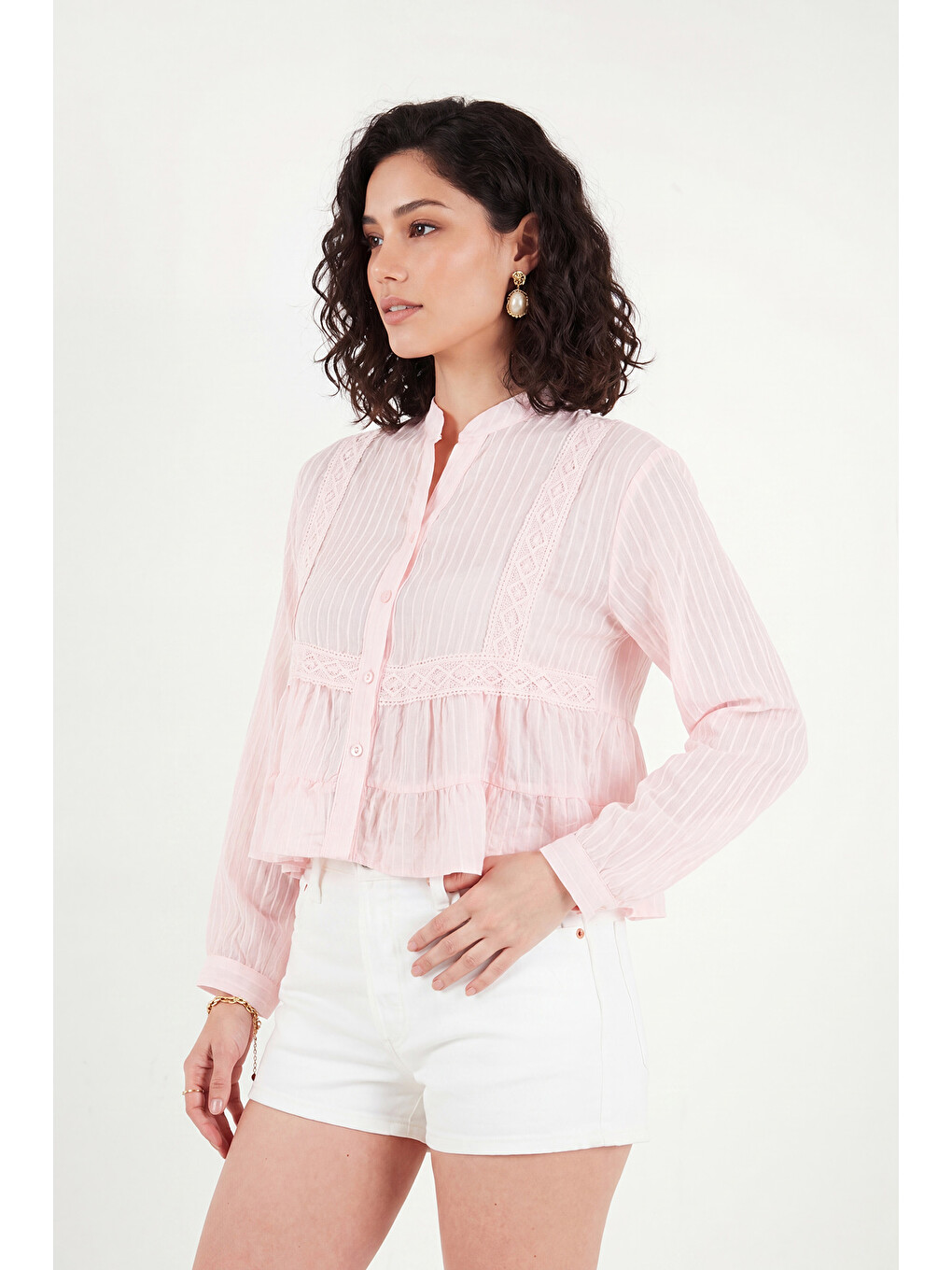 Pembe Hakim Yaka Dantel Detaylı Çizgili Gömlek 6982214-3