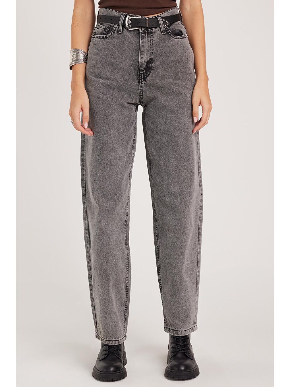 Kadın Regular Fit Klasik Kesim Baggy Pamuklu Geniş Paça Antrasit Jean Pantolon