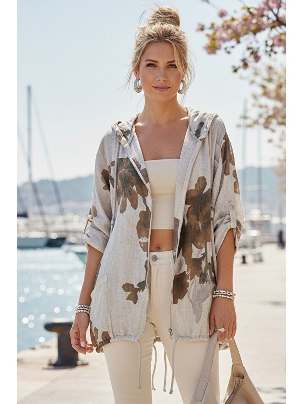 İtalyan Bej Düğmeli Uzun Kollu Cepli Kapüşonlu Fermuarlı Baskılı Regular Boy Dokuma Ceket 68 65-1