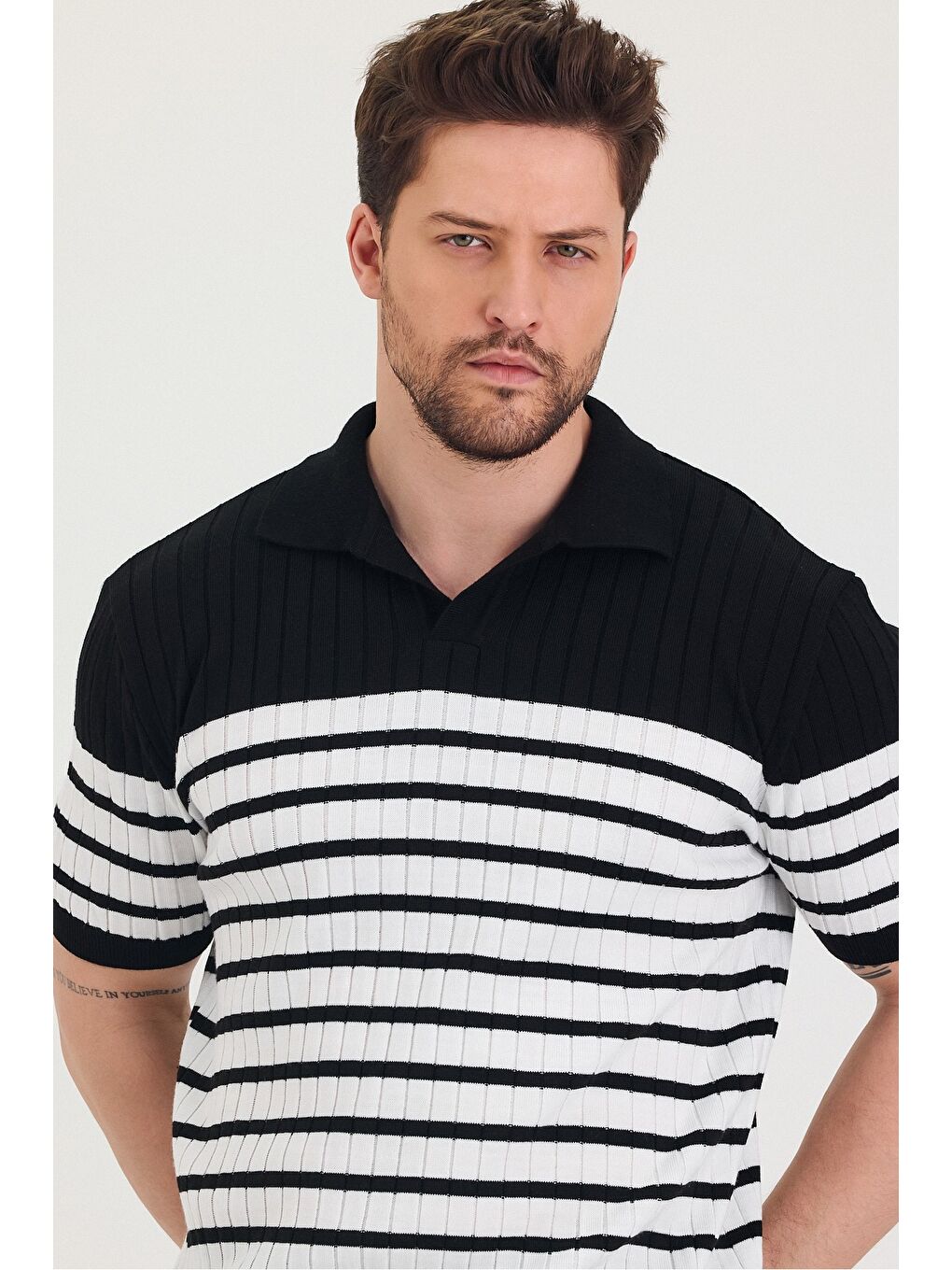 Siyah Erkek Polo Yaka Çizgi Detaylı Triko T-shirt-3