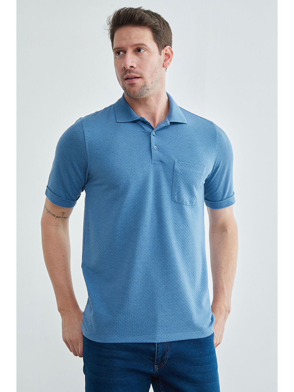 Mavi Desenli Tek Cepli Polo Yaka Tişört-1