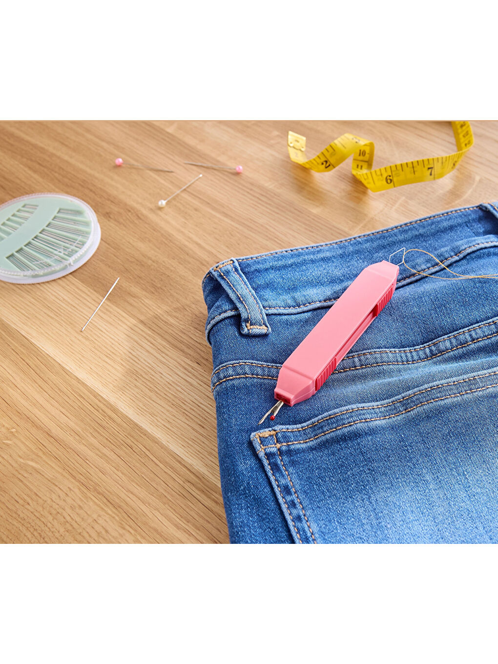 Kırmızı 2’si 1 Arada Dikiş Yardımcısı-2