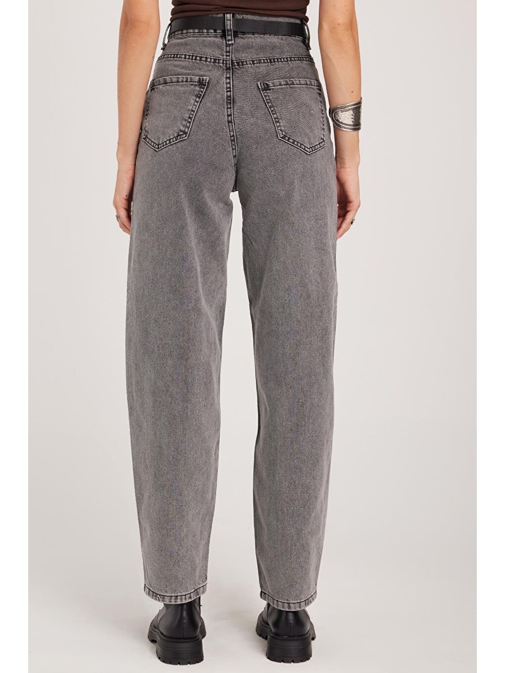 Kadın Regular Fit Klasik Kesim Baggy Pamuklu Geniş Paça Antrasit Jean Pantolon-6