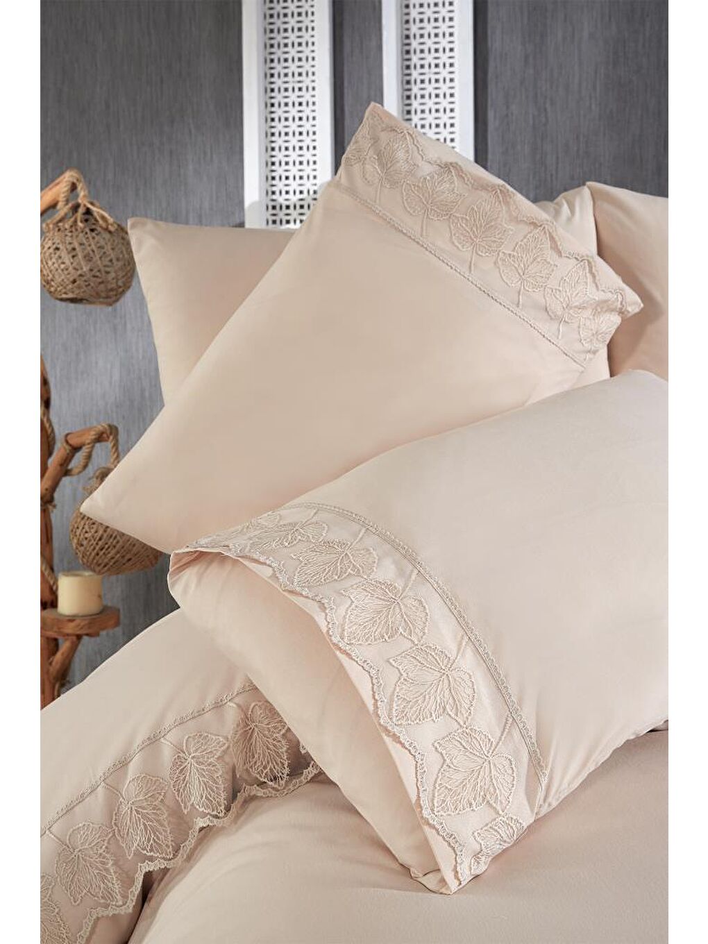 Kahverengi Fransız Dantelli Seray Çeyizlik Nevresim Takımı Cappucino-4