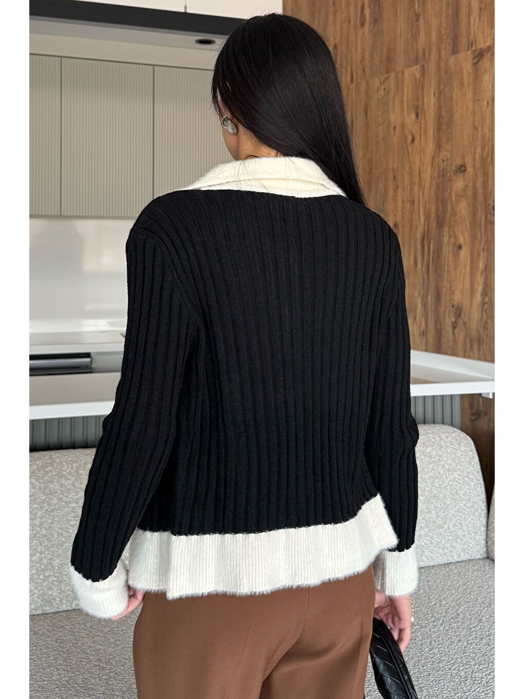 Siyah Gömlek Yaka Fermuarlı Triko Hırka-3