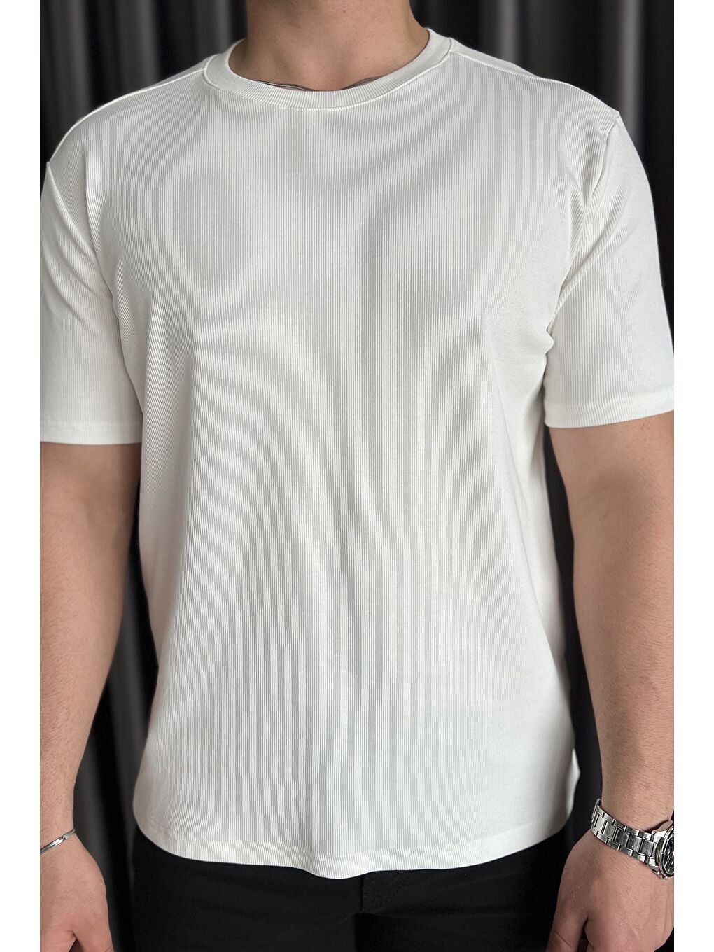 Beyaz Erkek Bisiklet Yaka Tişört-3