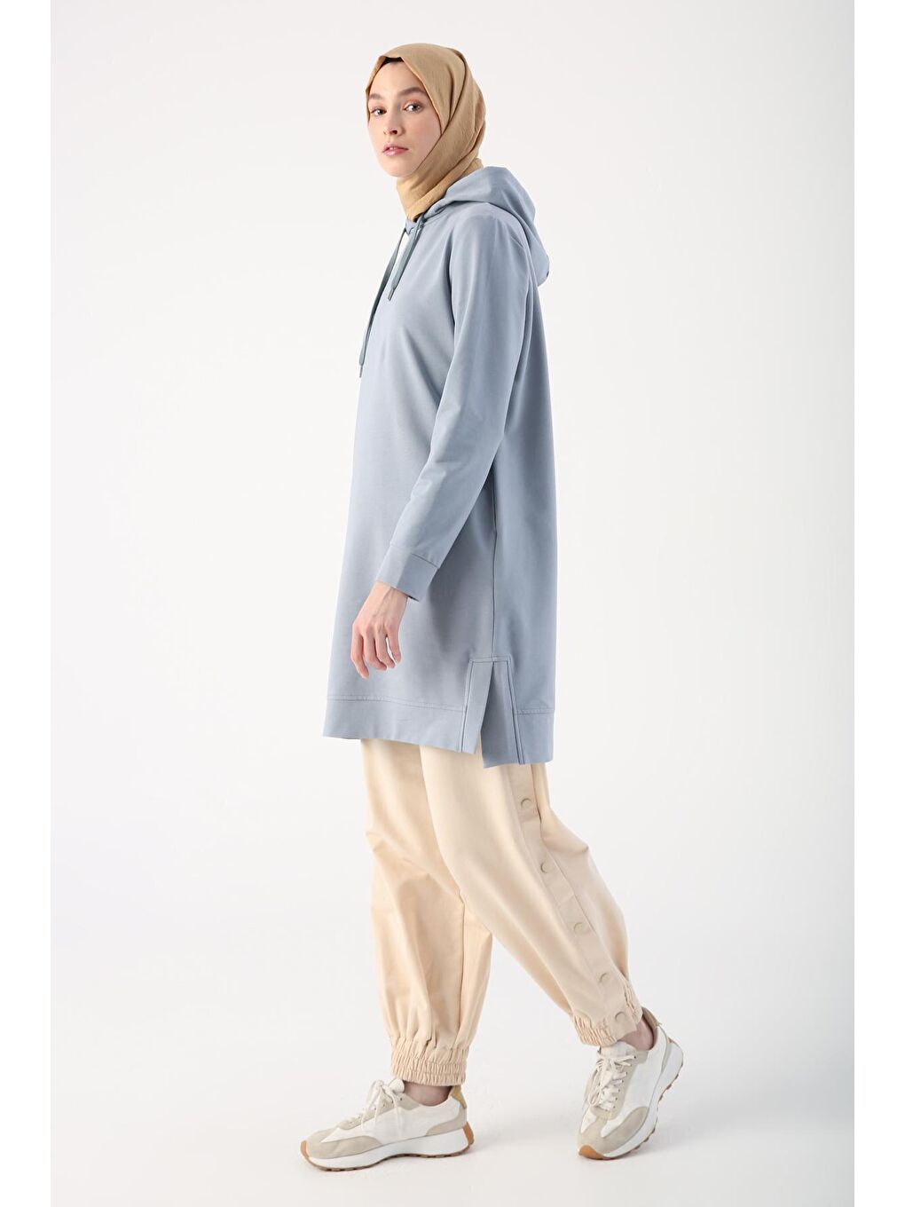 Açık Gri Yırtmaçlı Kapüşonlu Basic Sweat Tunik-4